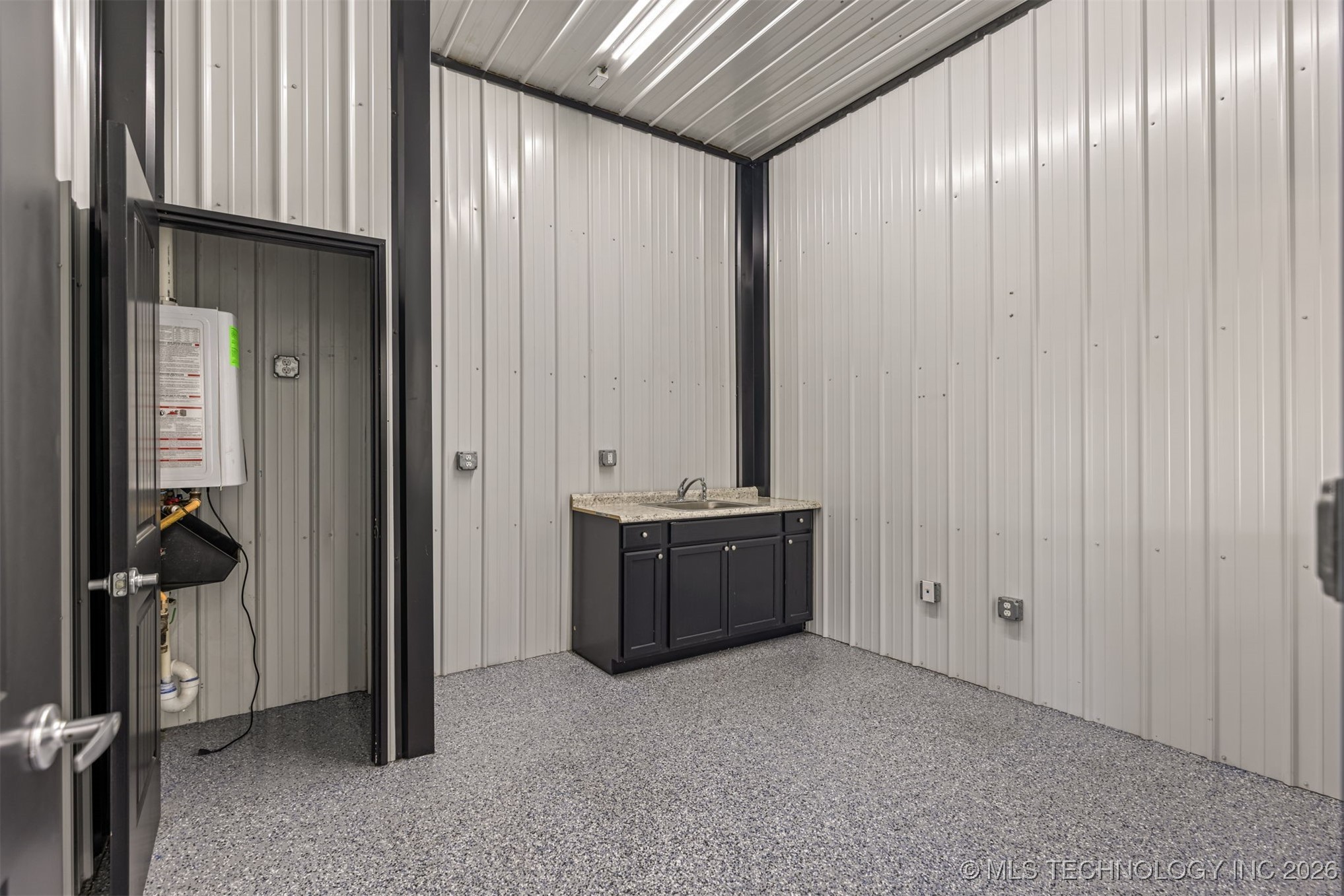 26091 State Hwy 51 Property Photo 16