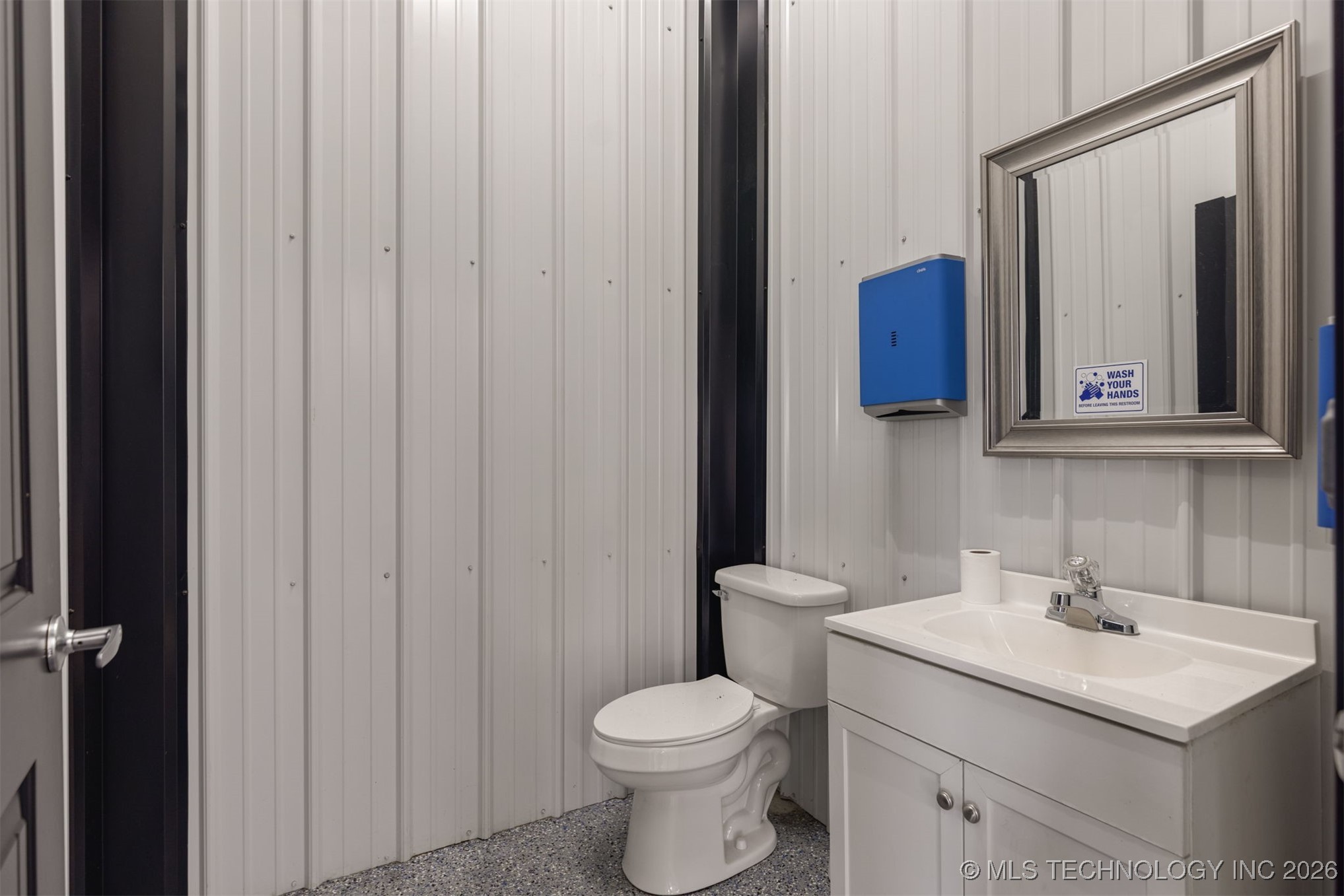 26091 State Hwy 51 Property Photo 19