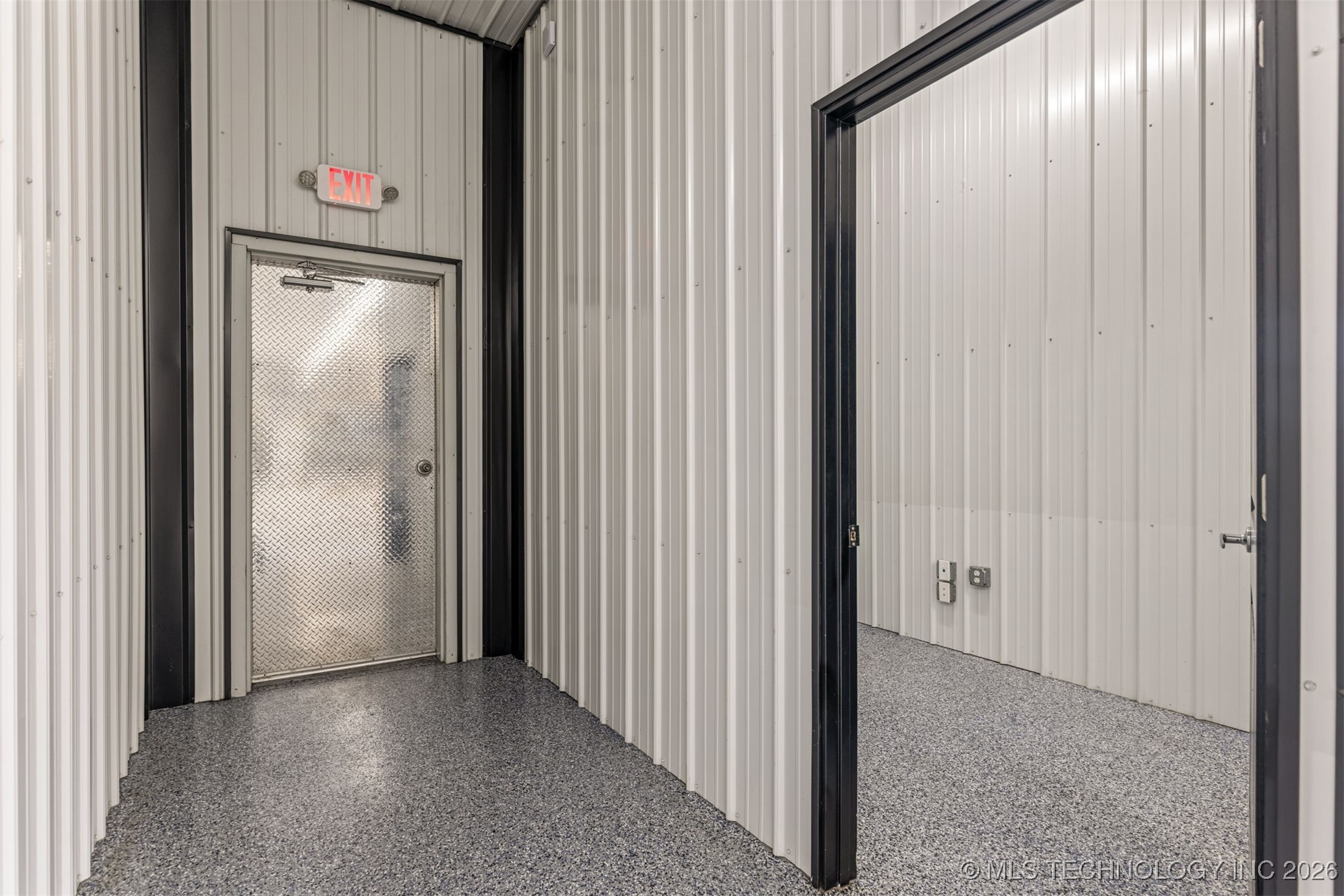 26091 State Hwy 51 Property Photo 21