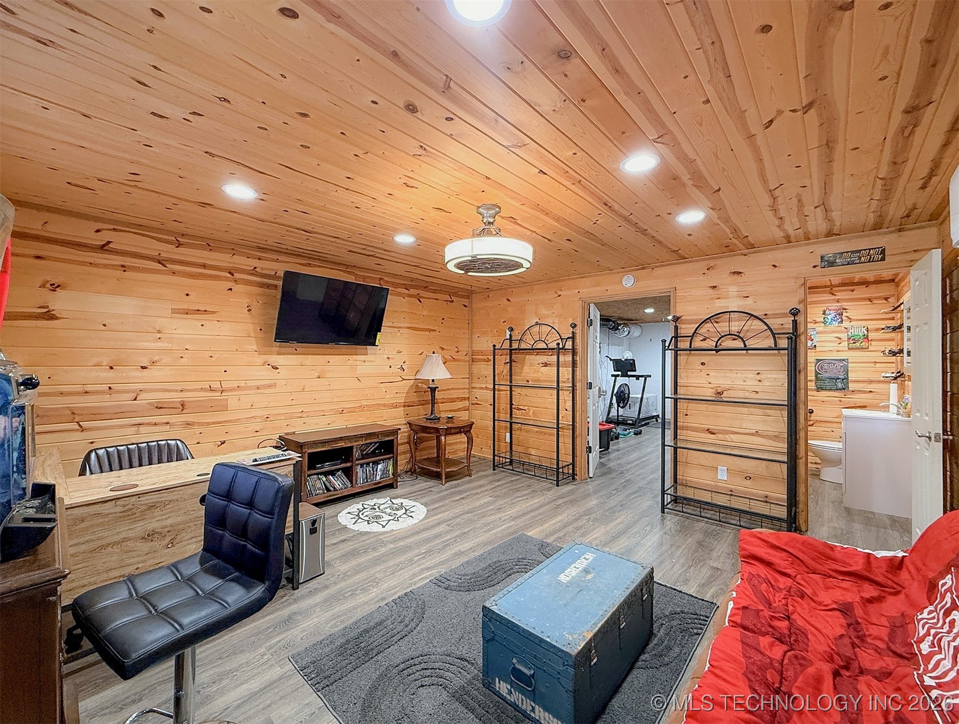 9305 N Jackson Lane Property Photo 42