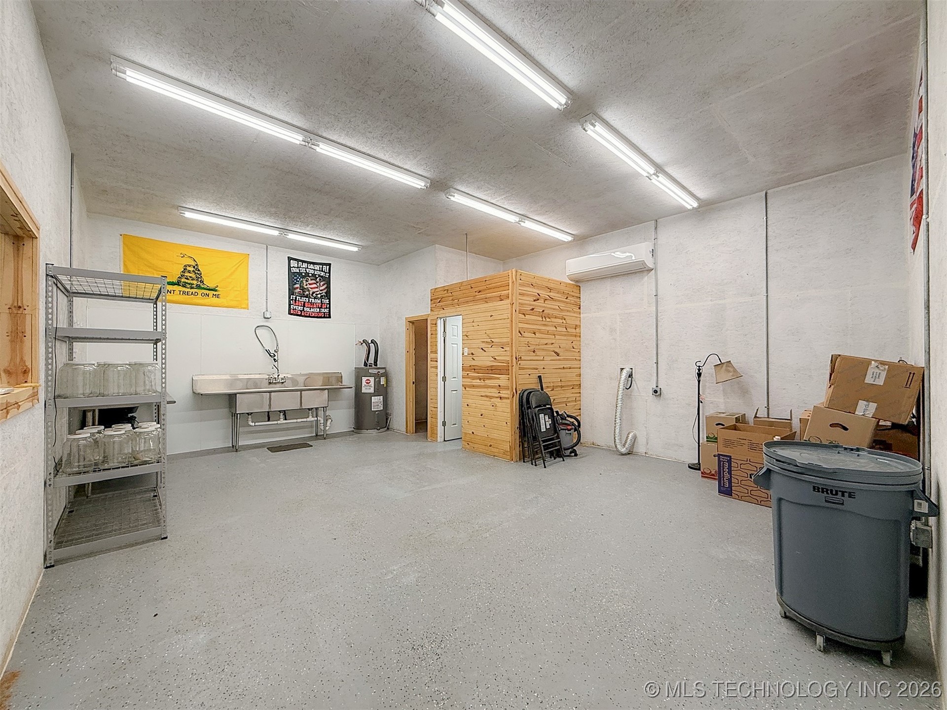 9305 N Jackson Lane Property Photo 48