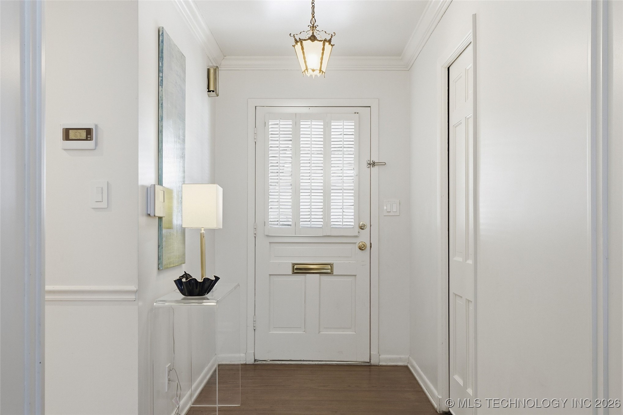 2853 E 39th Street Property Photo 5