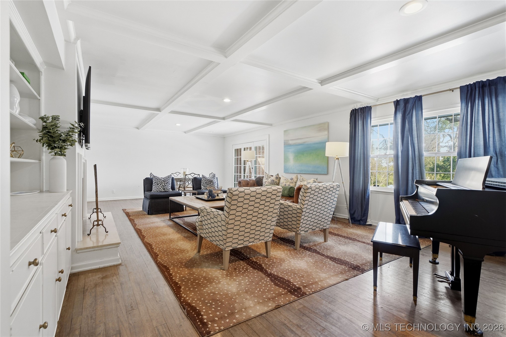 2853 E 39th Street Property Photo 20