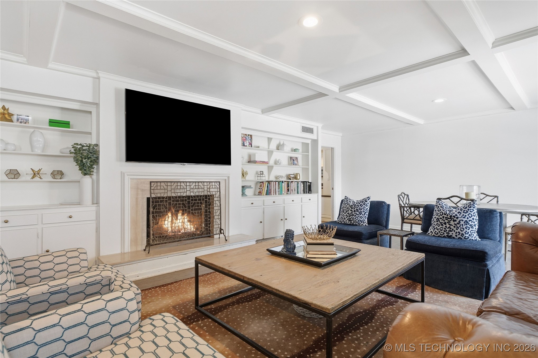 2853 E 39th Street Property Photo 21