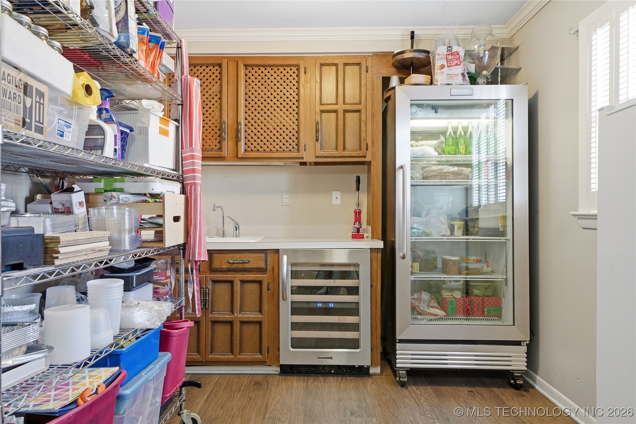 2853 E 39th Street Property Photo 28