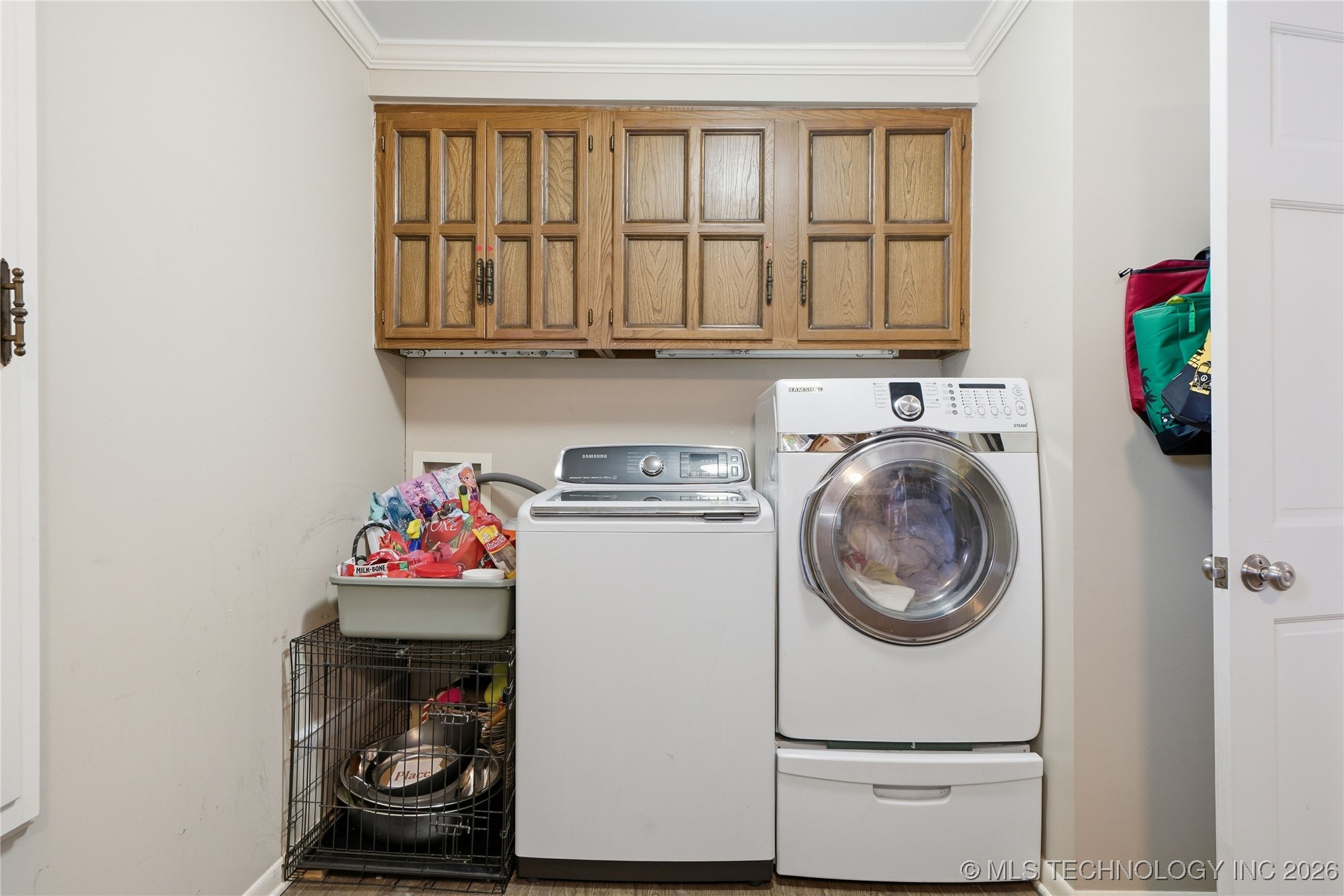 2853 E 39th Street Property Photo 29