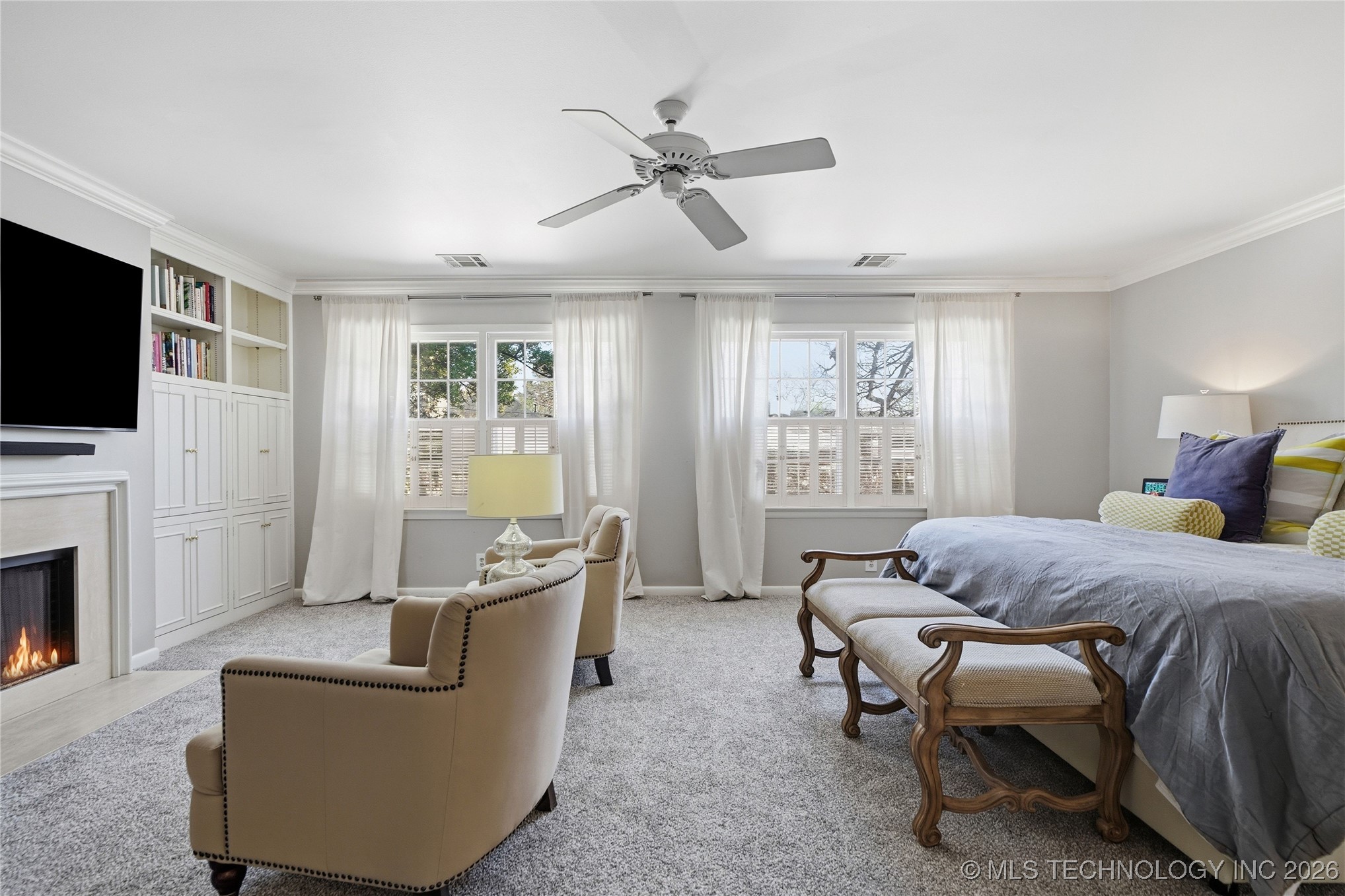 2853 E 39th Street Property Photo 31