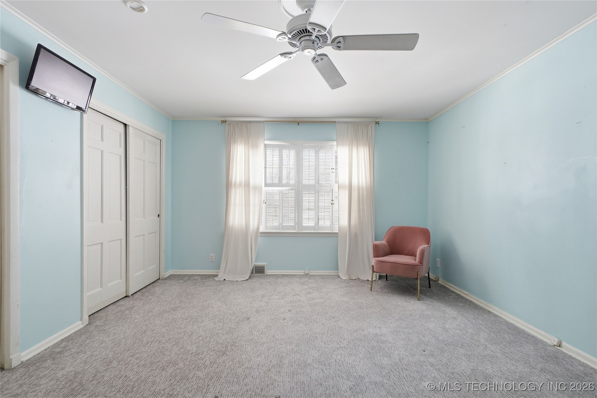 2853 E 39th Street Property Photo 42