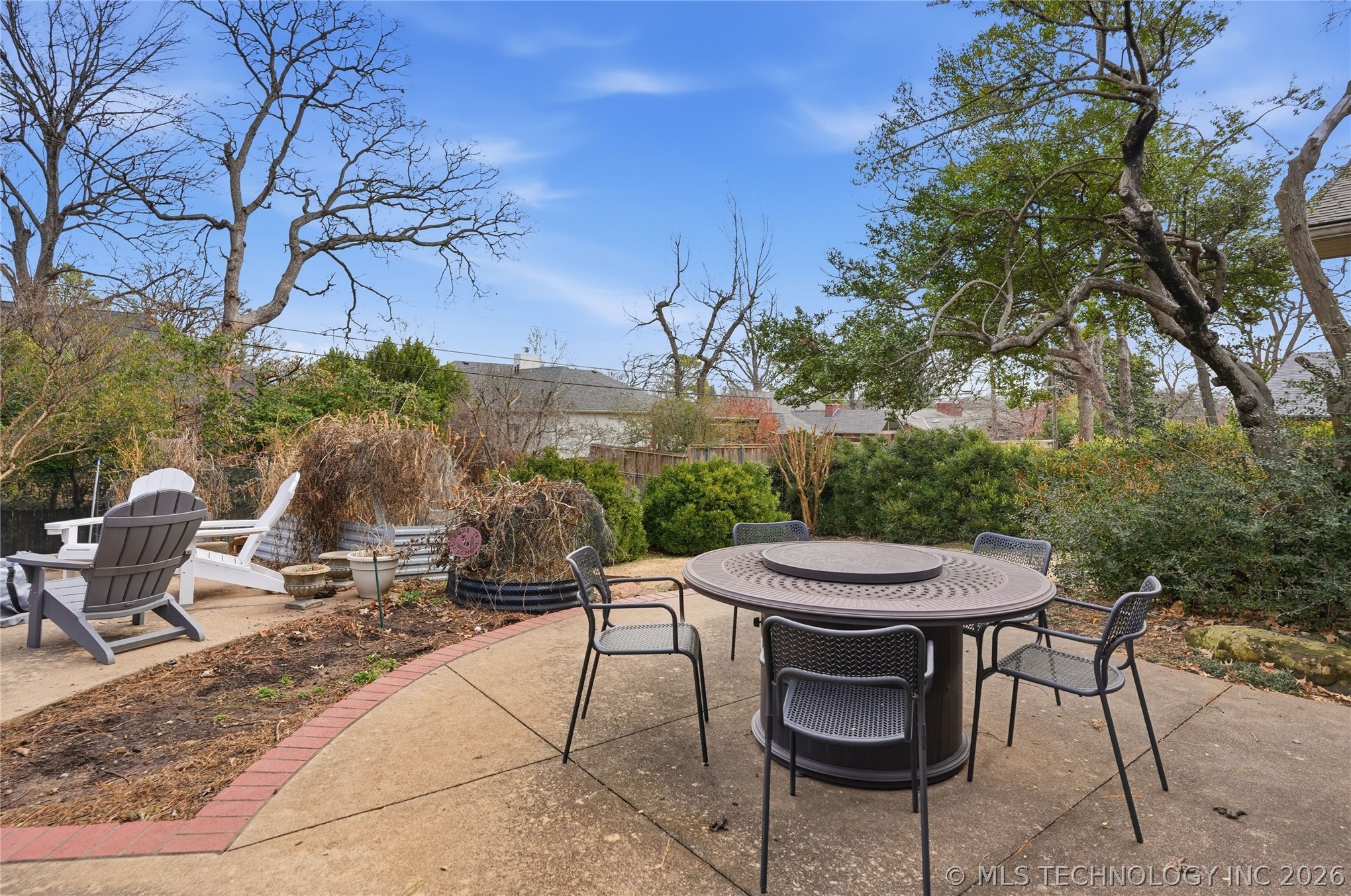 2853 E 39th Street Property Photo 47