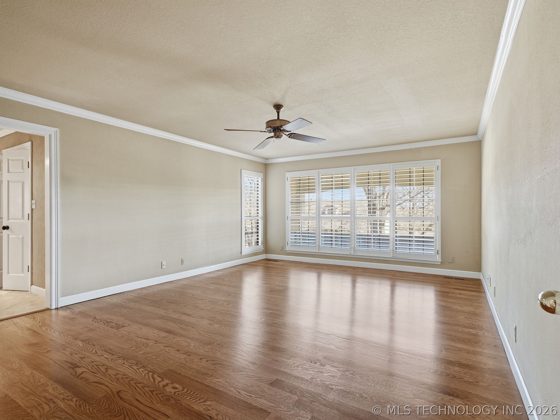 7824 S Urbana Avenue Property Photo 20