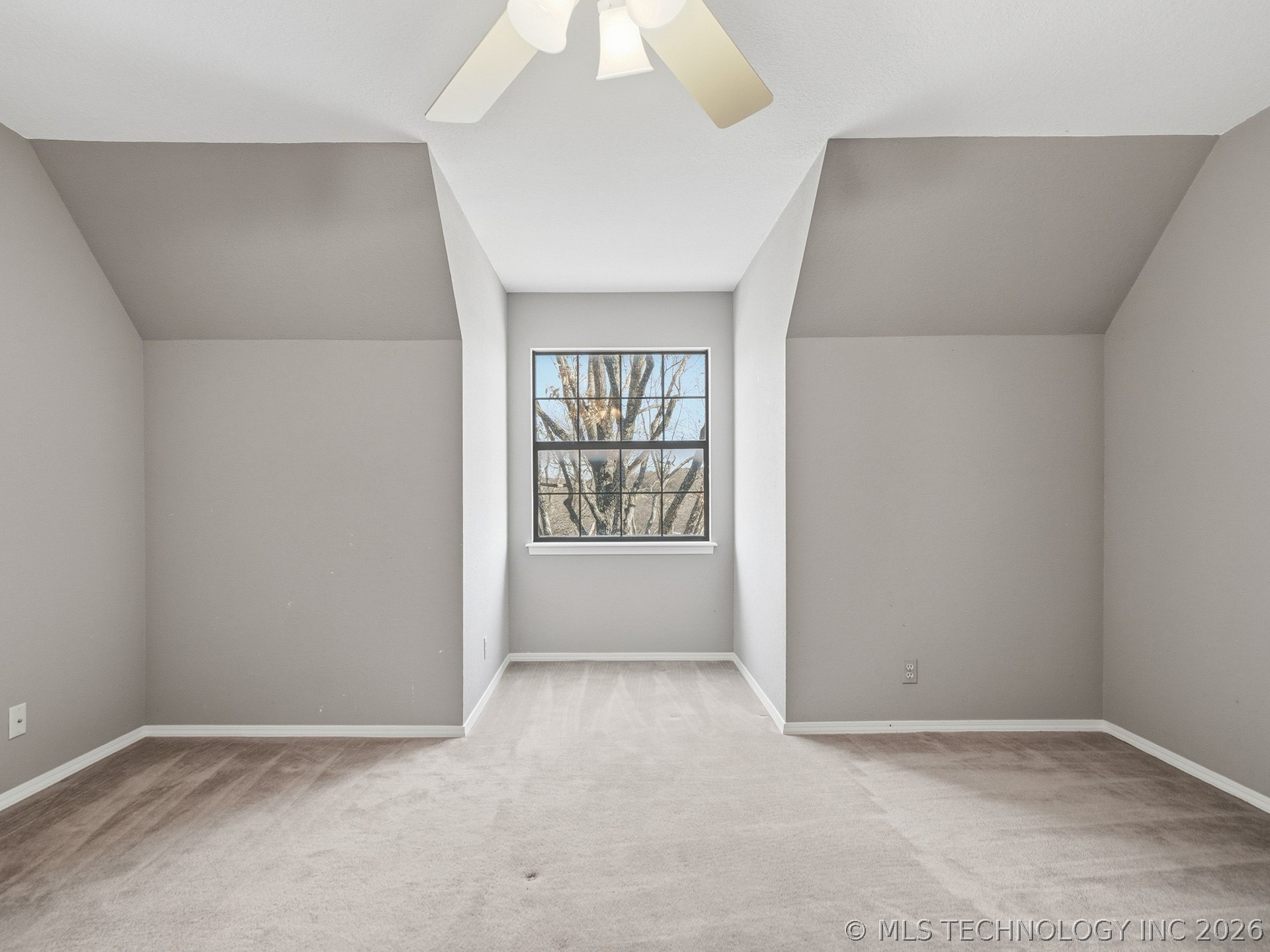 7824 S Urbana Avenue Property Photo 28