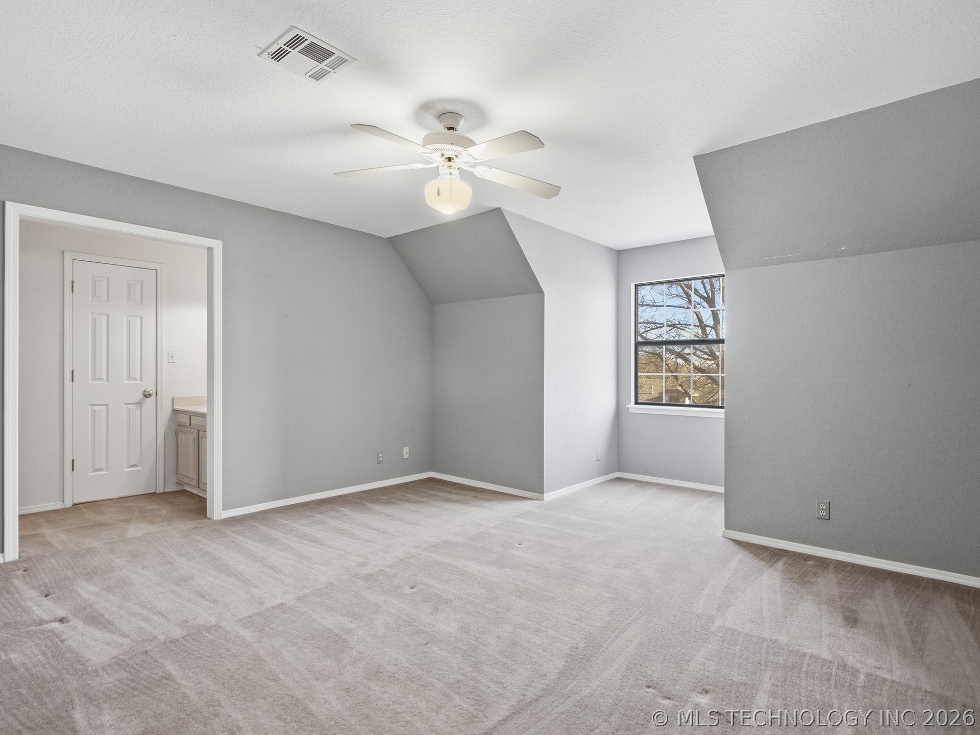 7824 S Urbana Avenue Property Photo 32