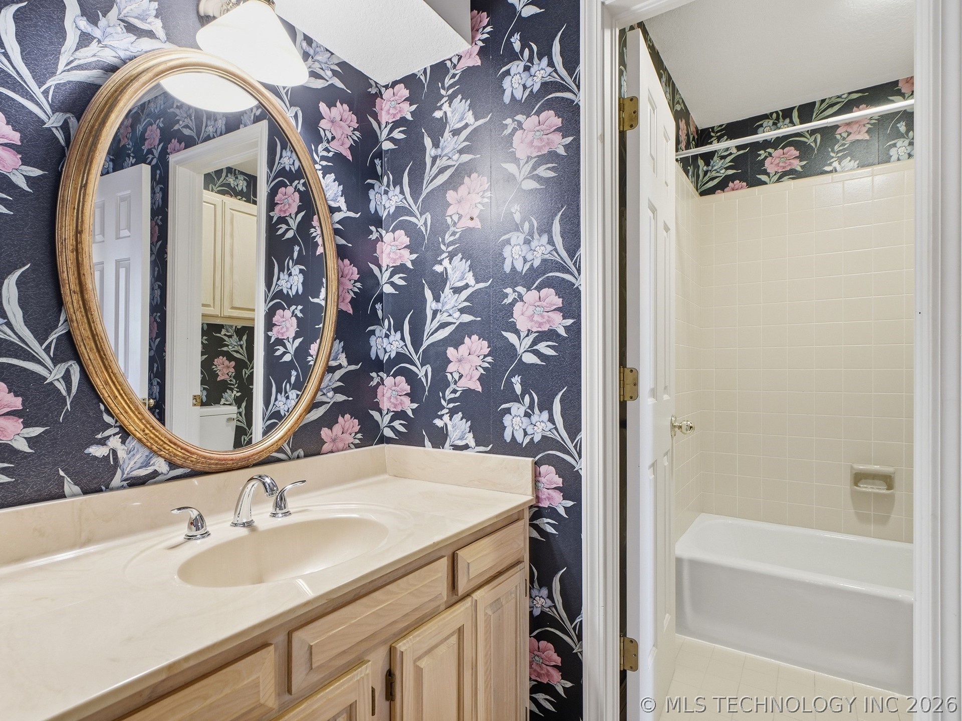 7824 S Urbana Avenue Property Photo 35