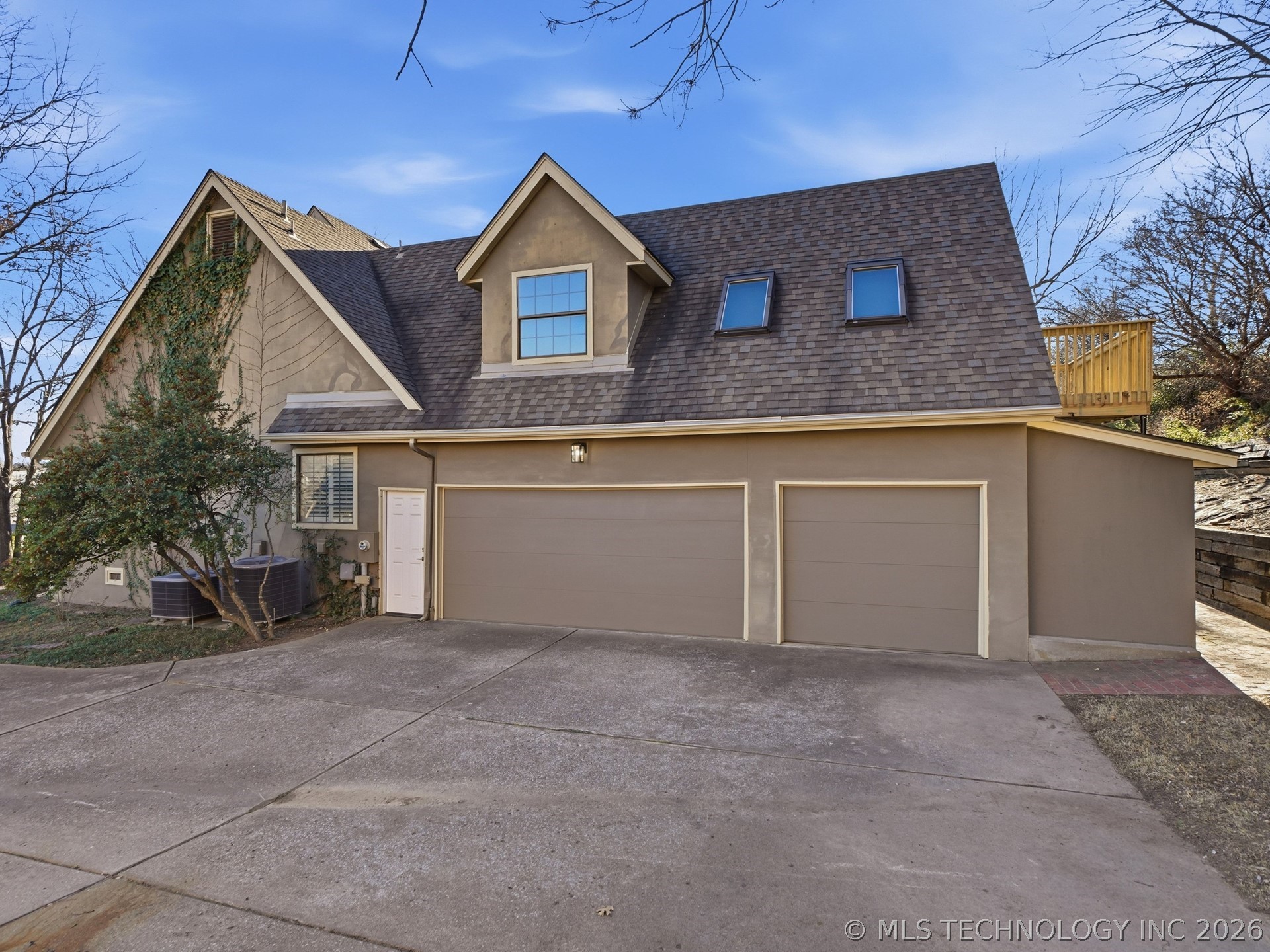 7824 S Urbana Avenue Property Photo 45