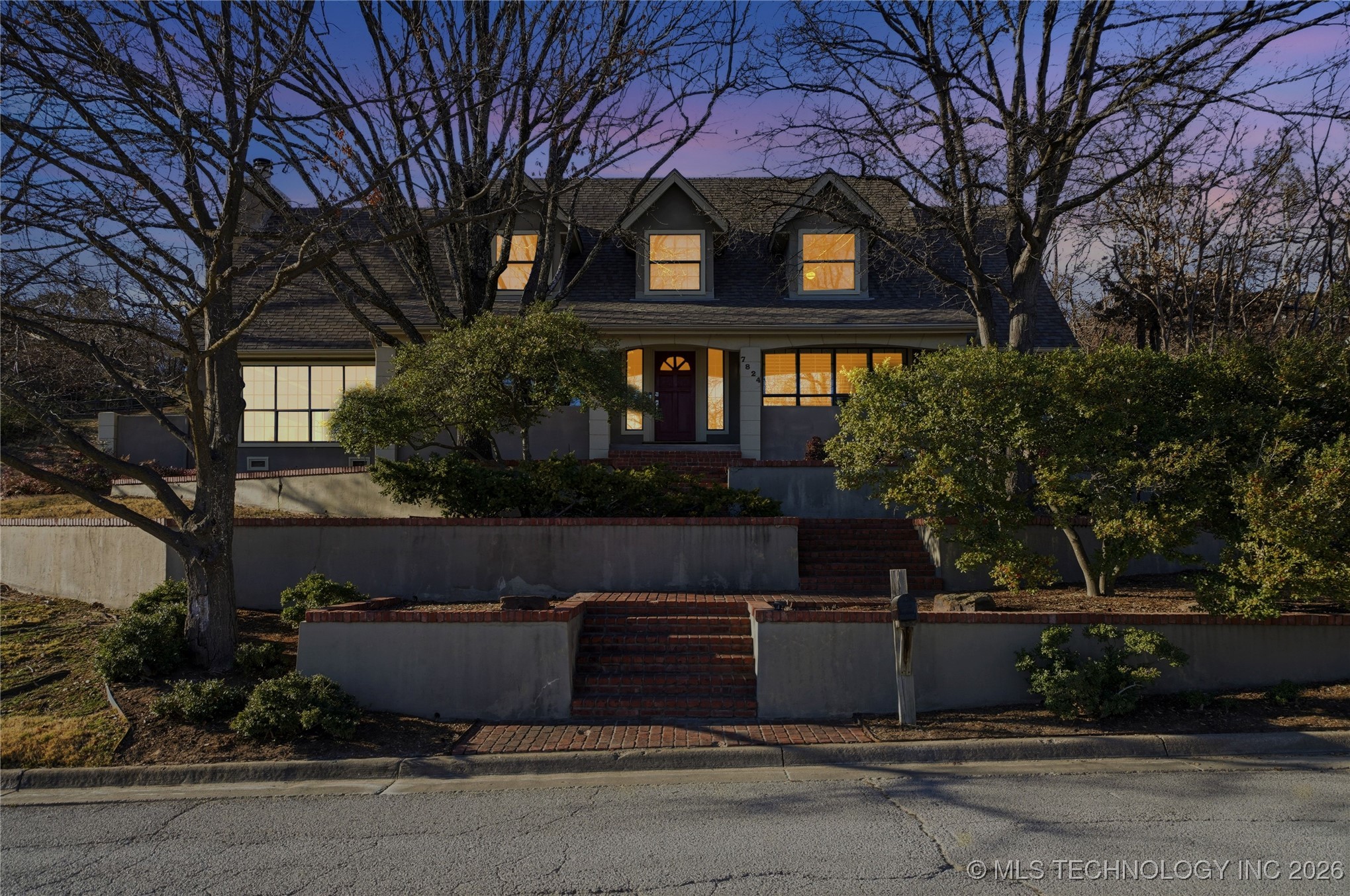 7824 S Urbana Avenue Property Photo 56