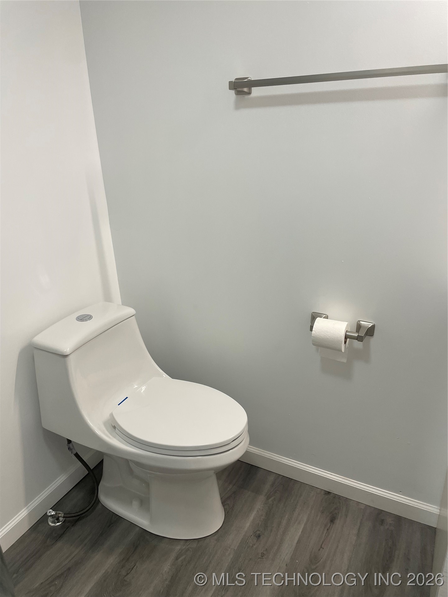 1128 S Quaker Avenue Property Photo 15