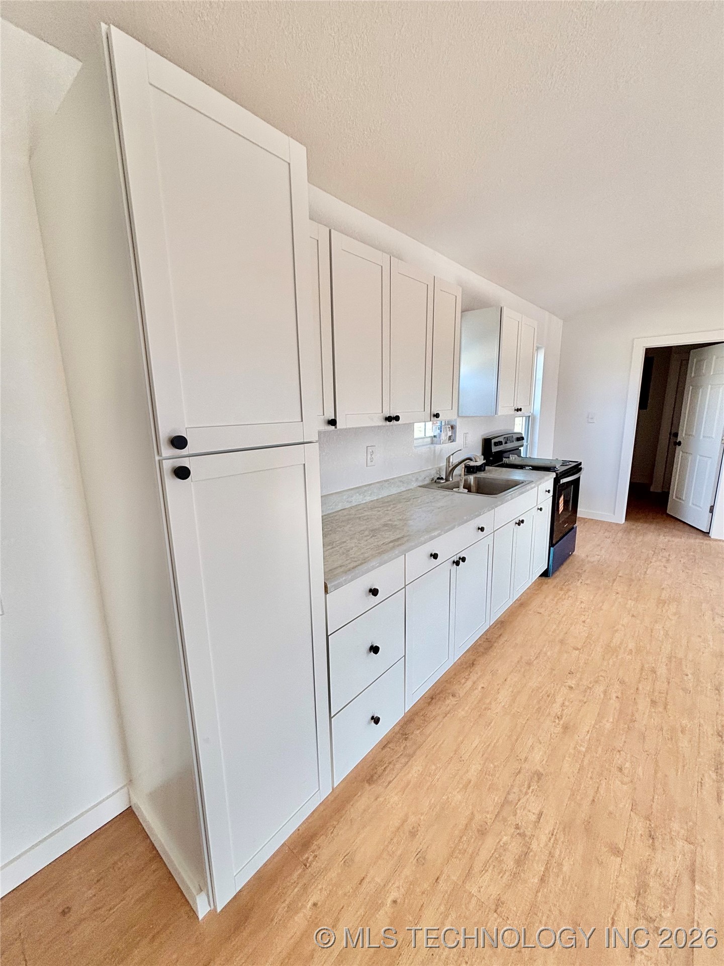 619 S 3rd Avenue A Property Photo 7