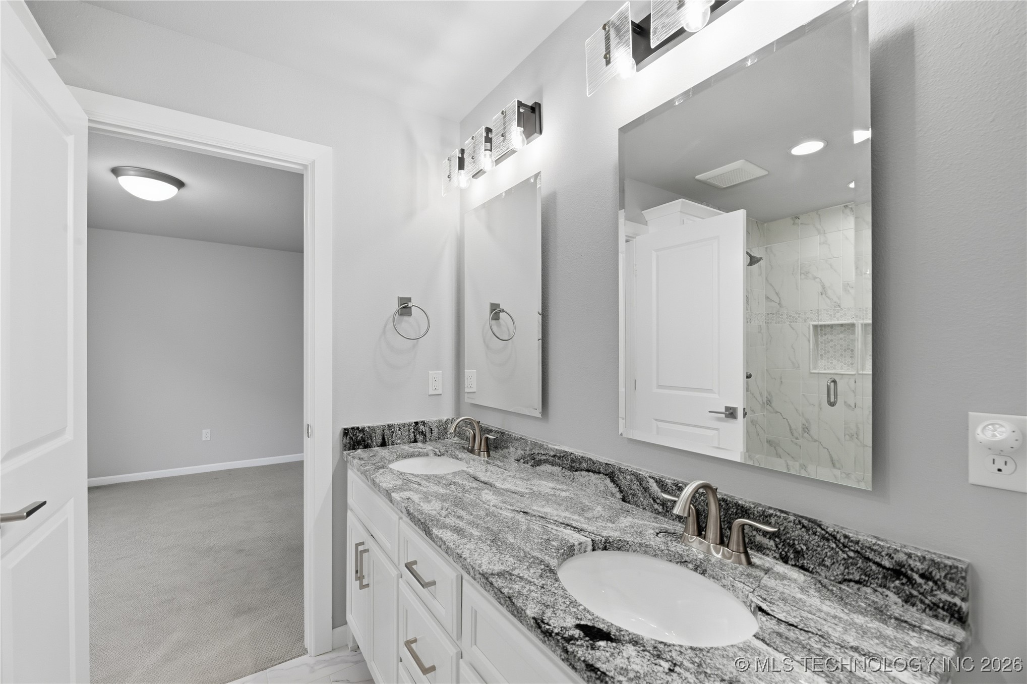 6418 E 127th Street S Property Photo 21