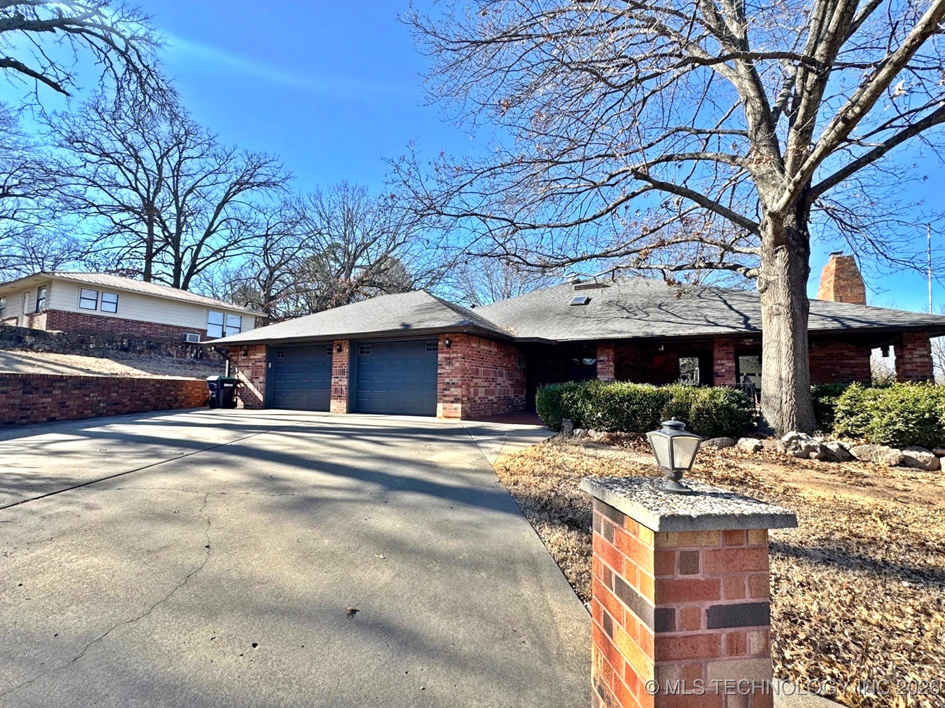 99 Greentree Drive Property Photo 1