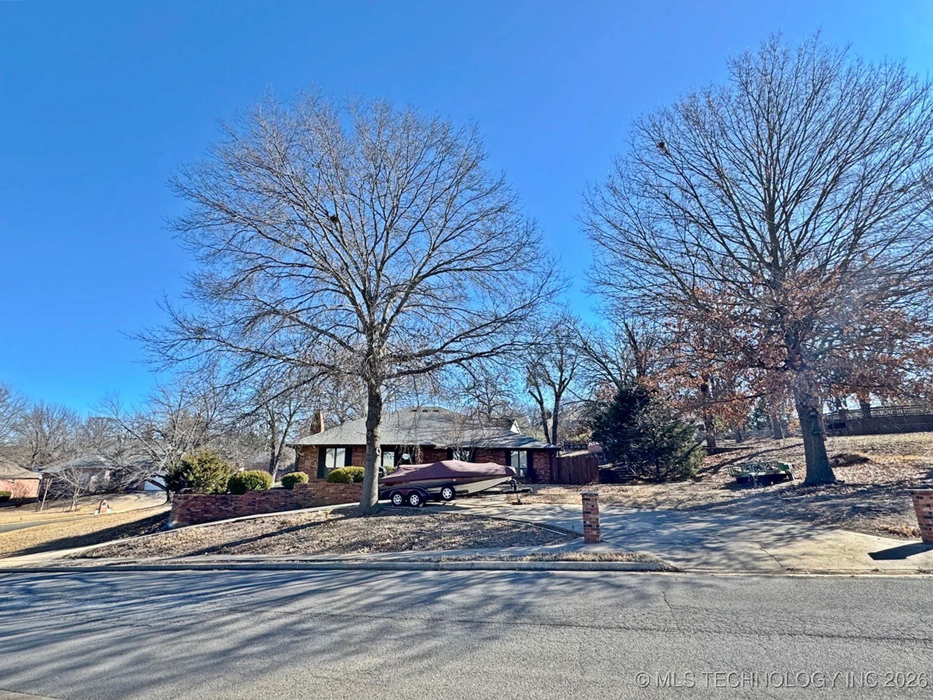 99 Greentree Drive Property Photo 2