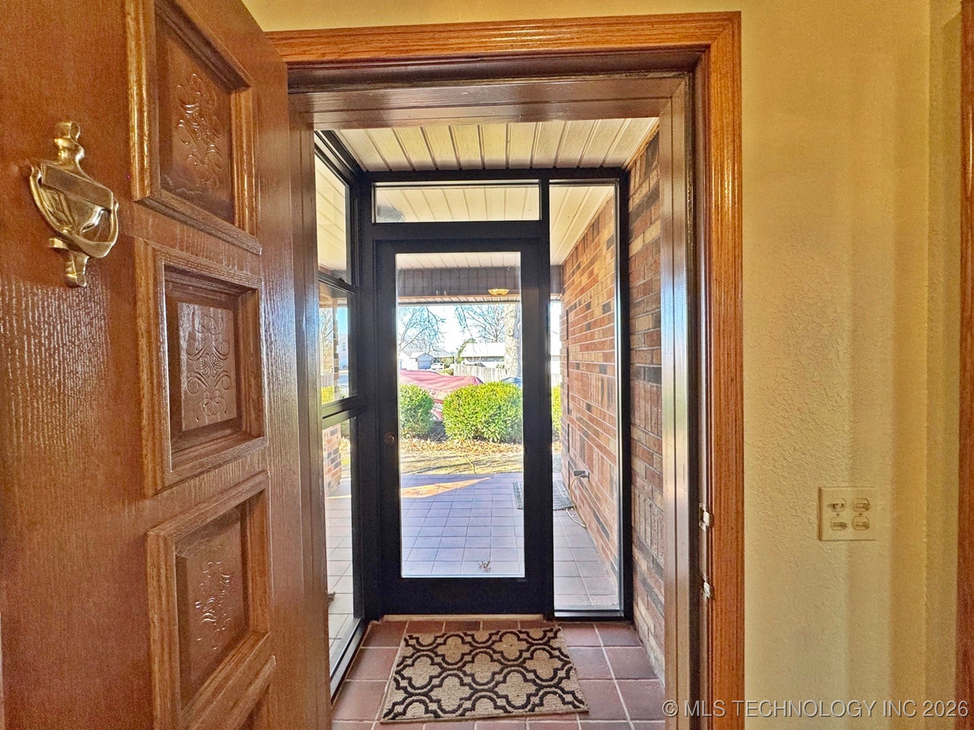 99 Greentree Drive Property Photo 6