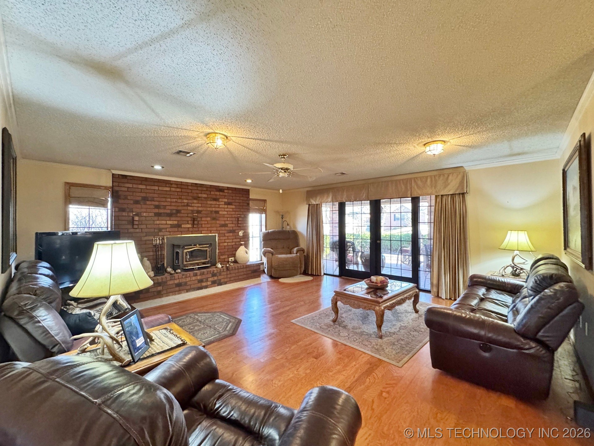 99 Greentree Drive Property Photo 7