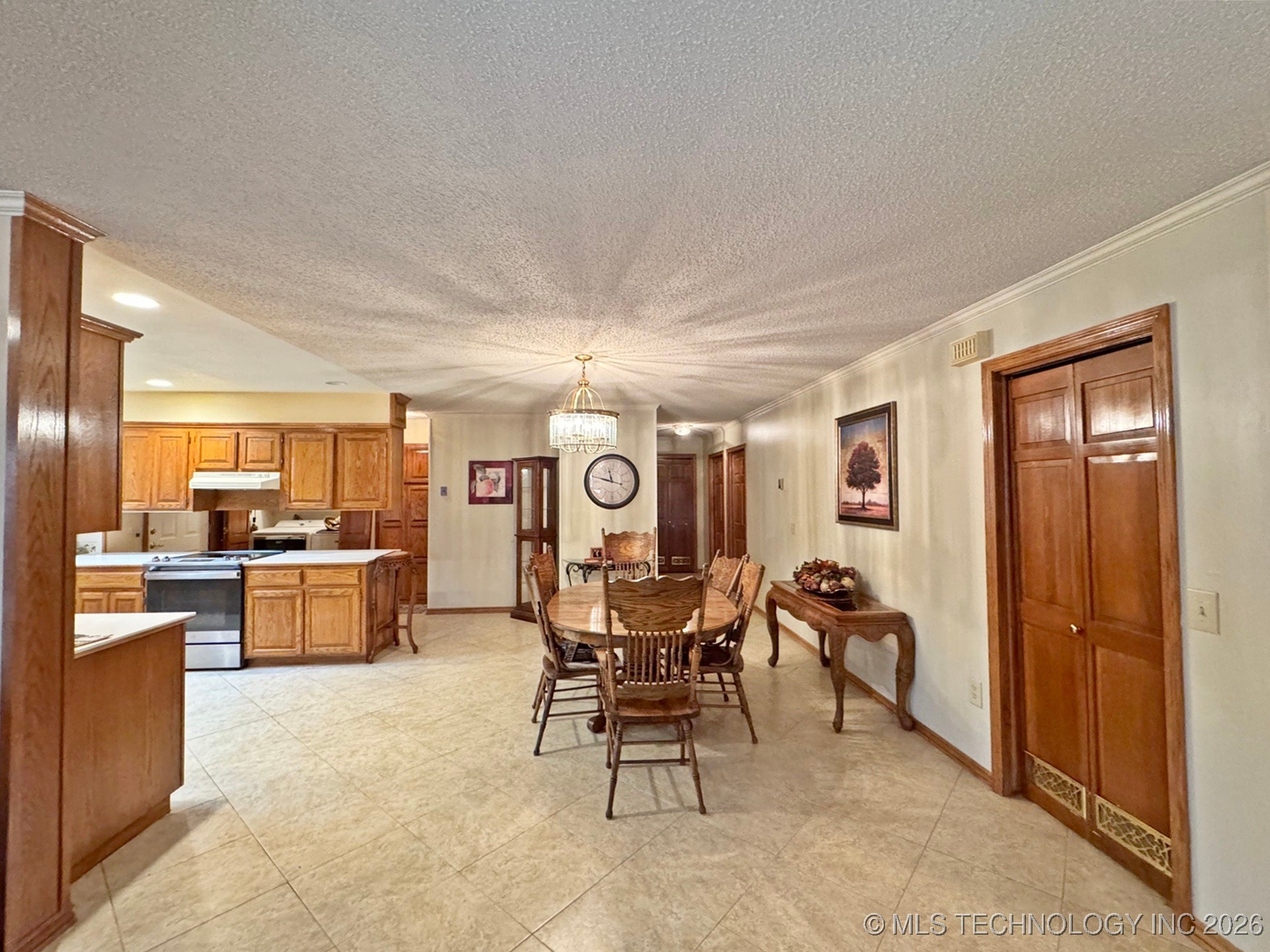 99 Greentree Drive Property Photo 12