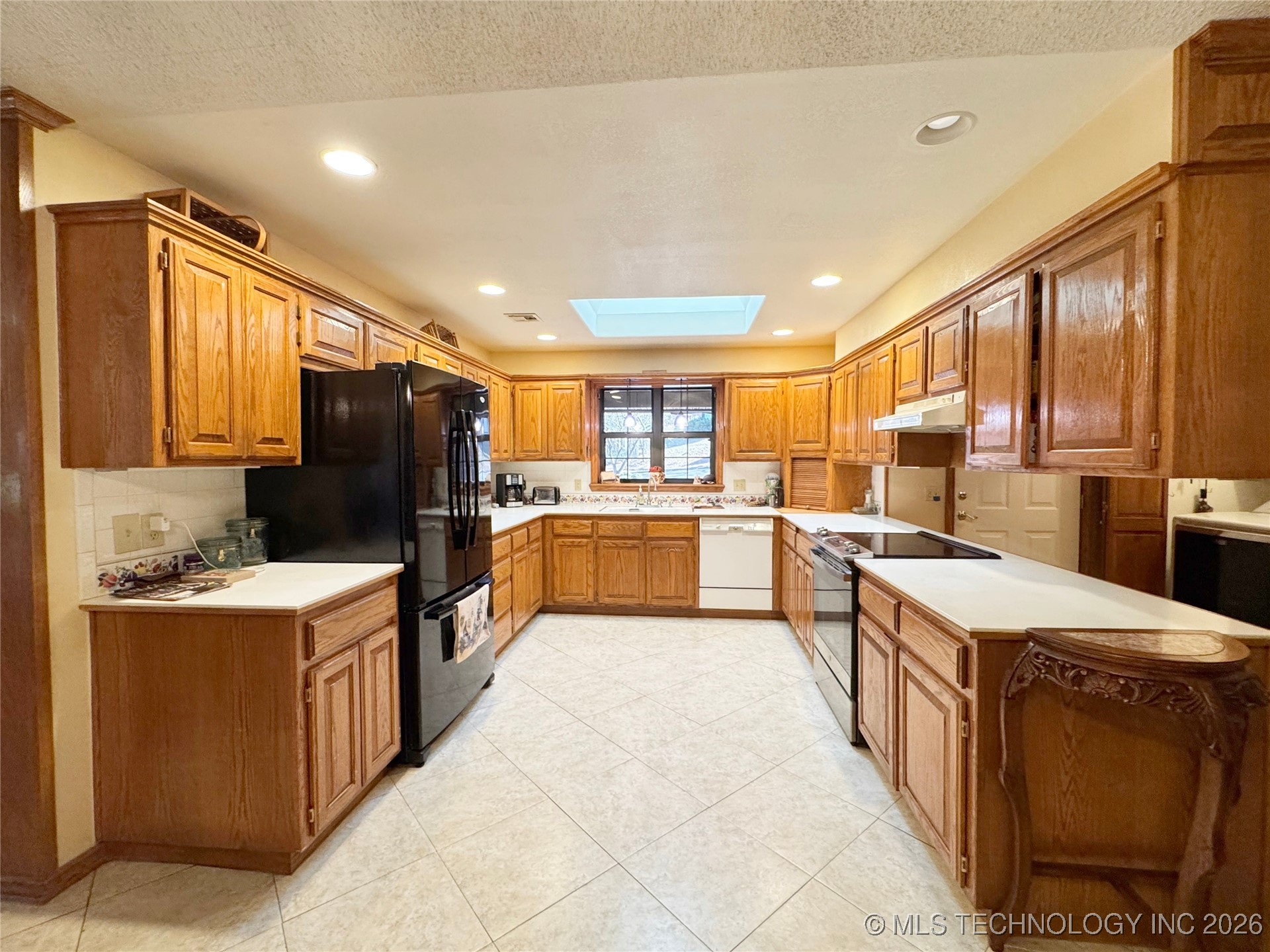 99 Greentree Drive Property Photo 14