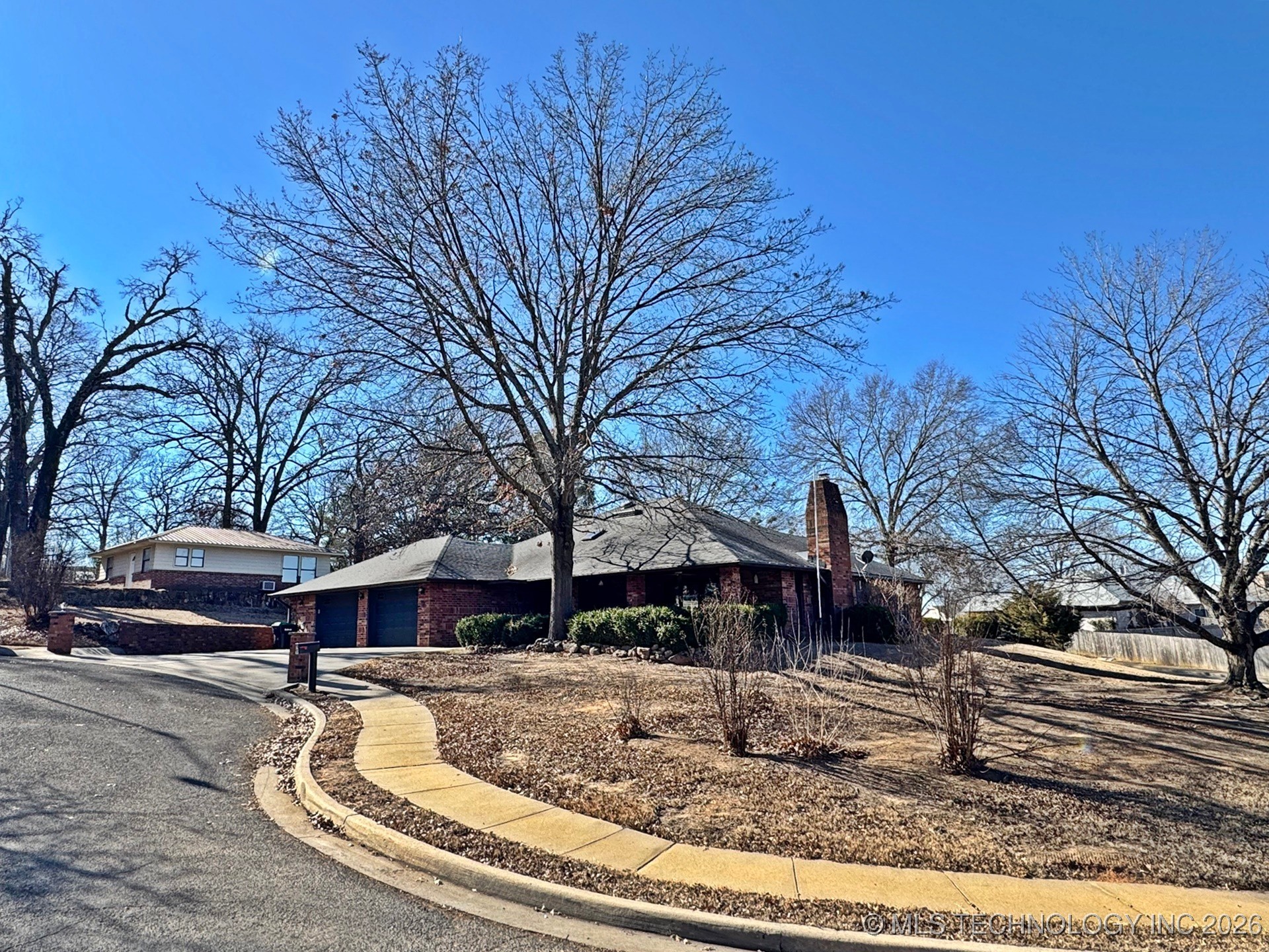 99 Greentree Drive Property Photo 37