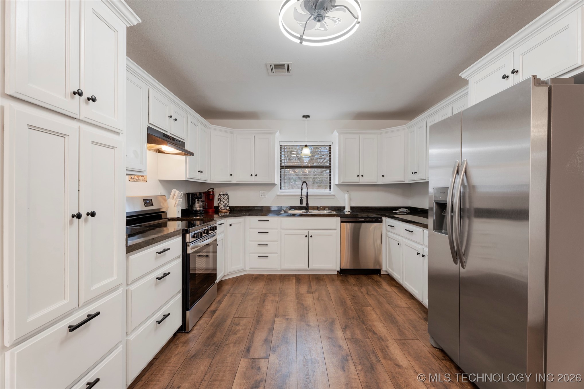 501 S Miller Street Property Photo 14