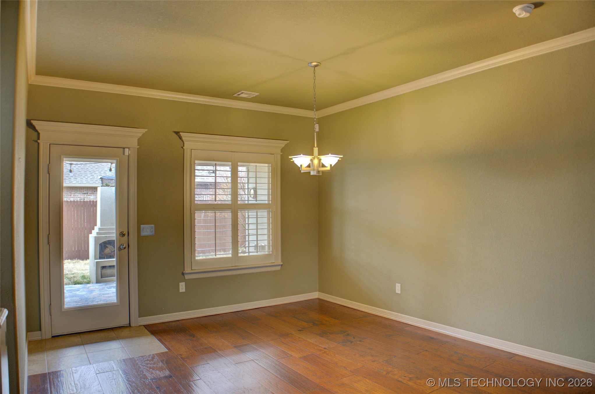 13077 N 124th East Avenue Property Photo 11