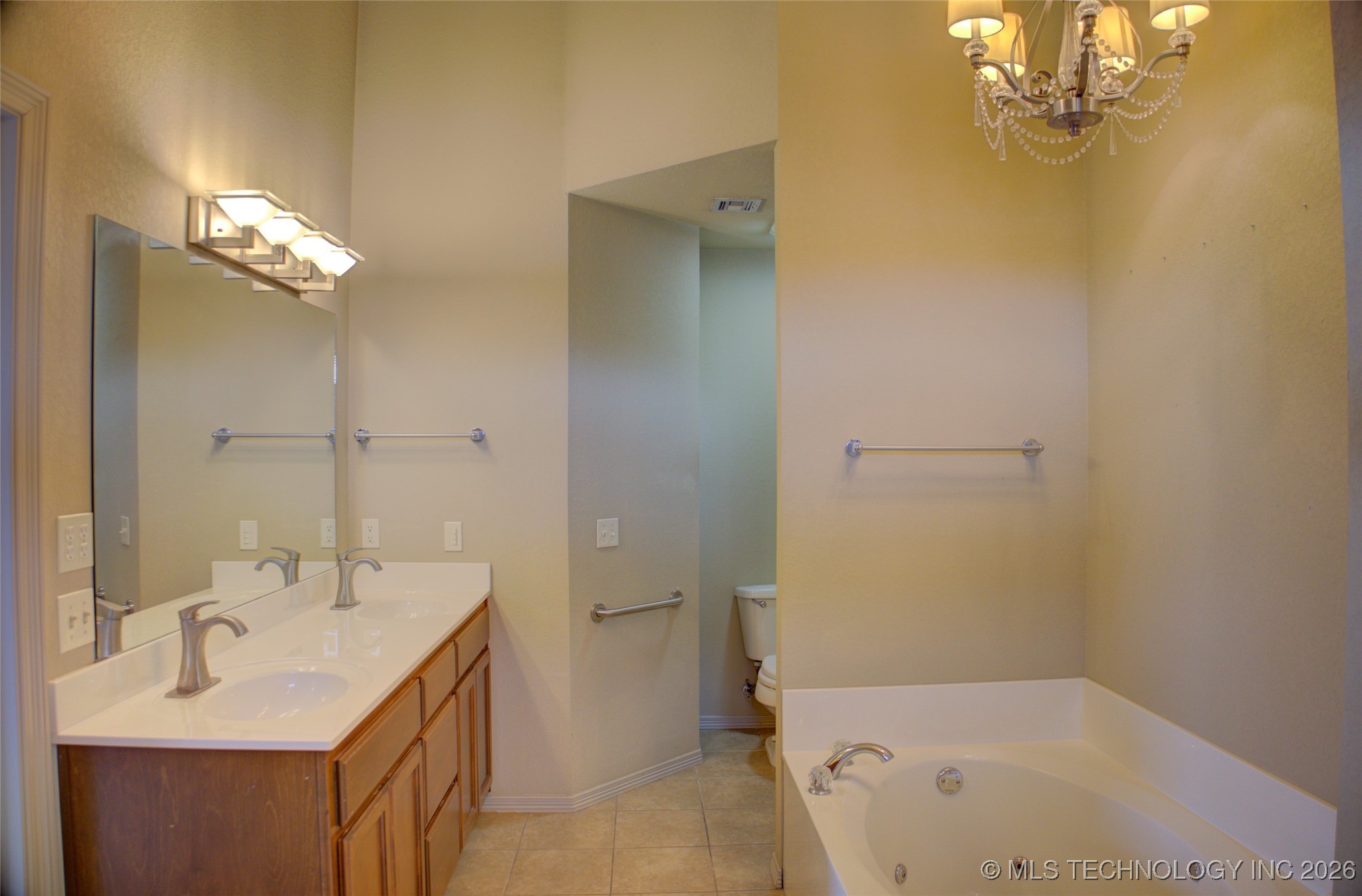 13077 N 124th East Avenue Property Photo 29