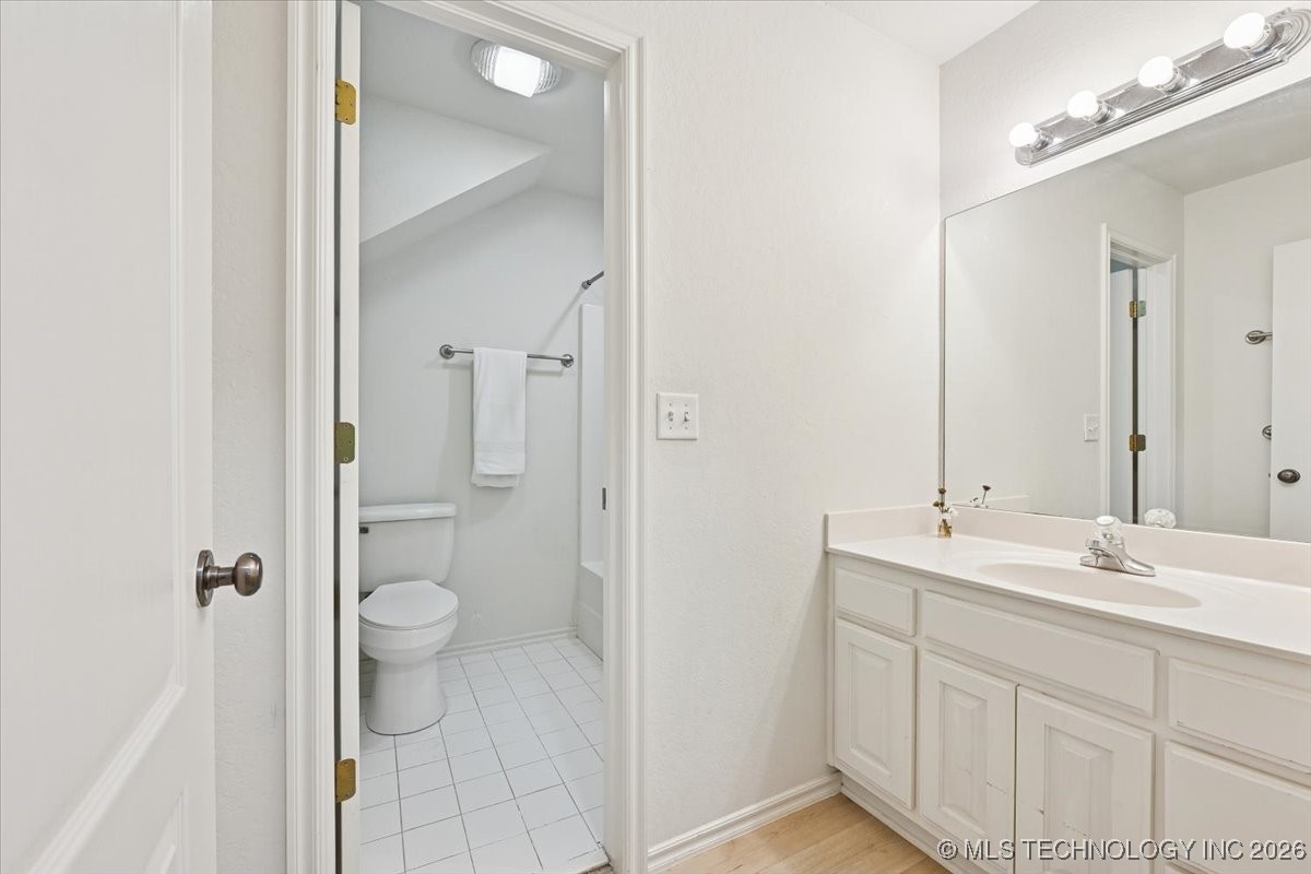 4416 W Indianola Street Property Photo 32