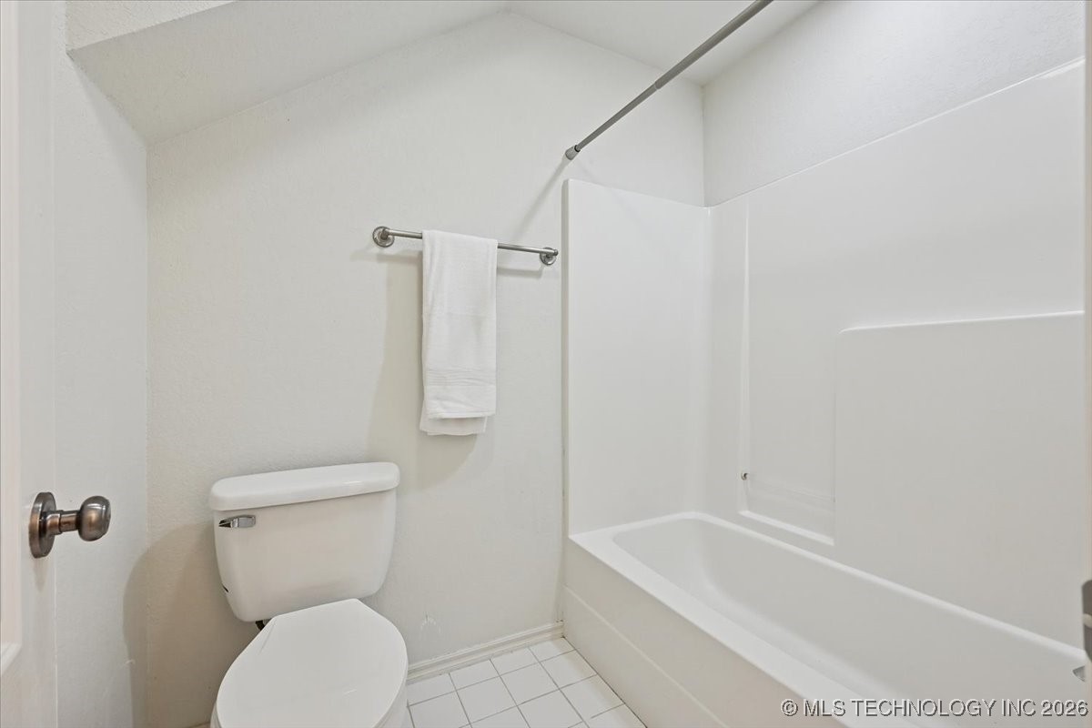 4416 W Indianola Street Property Photo 34