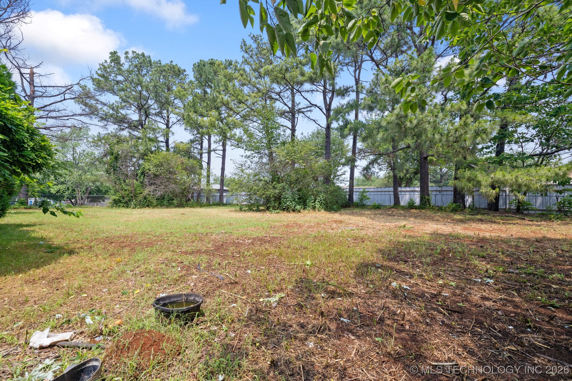 83 Oak Street Property Photo 10