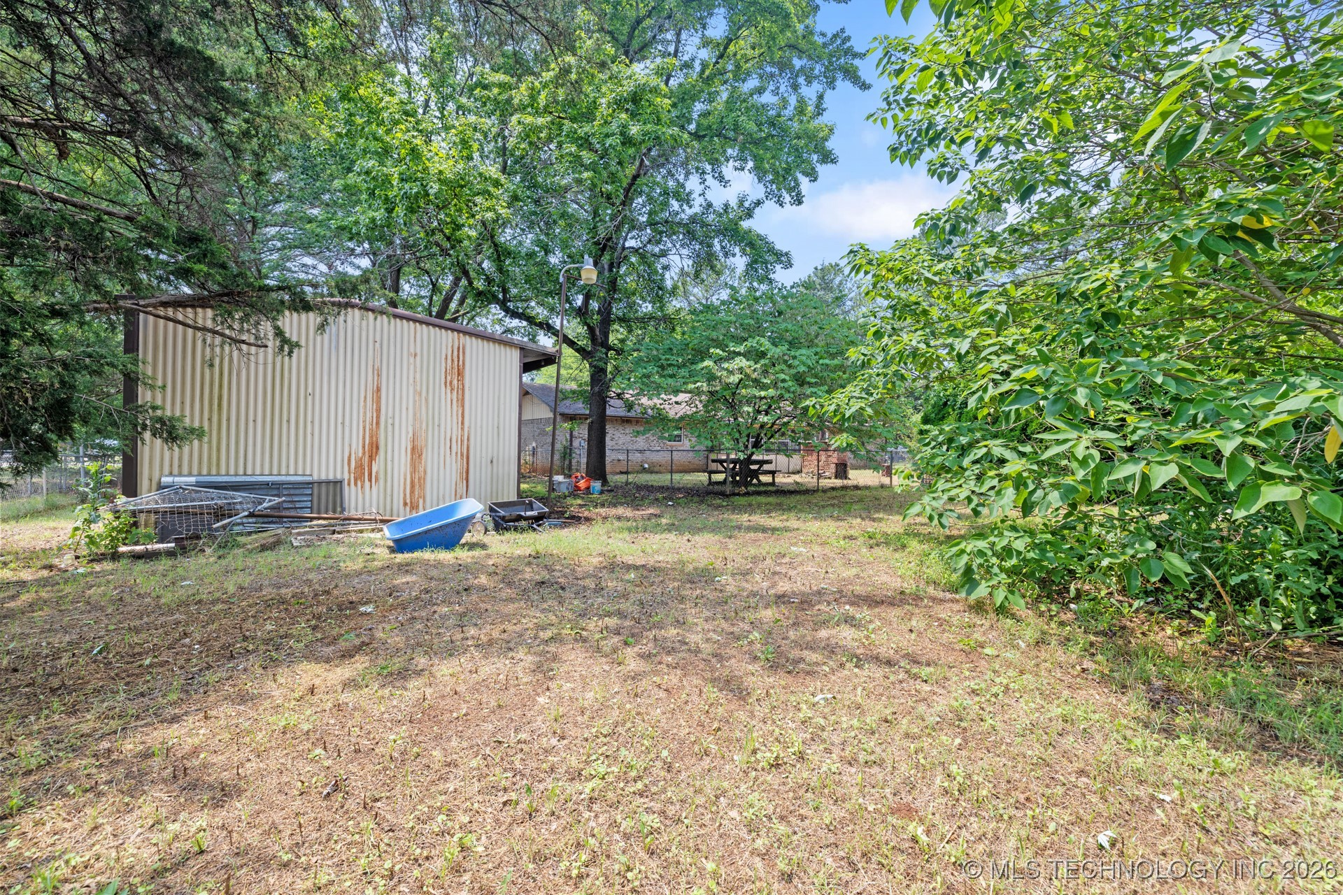 83 Oak Street Property Photo 11