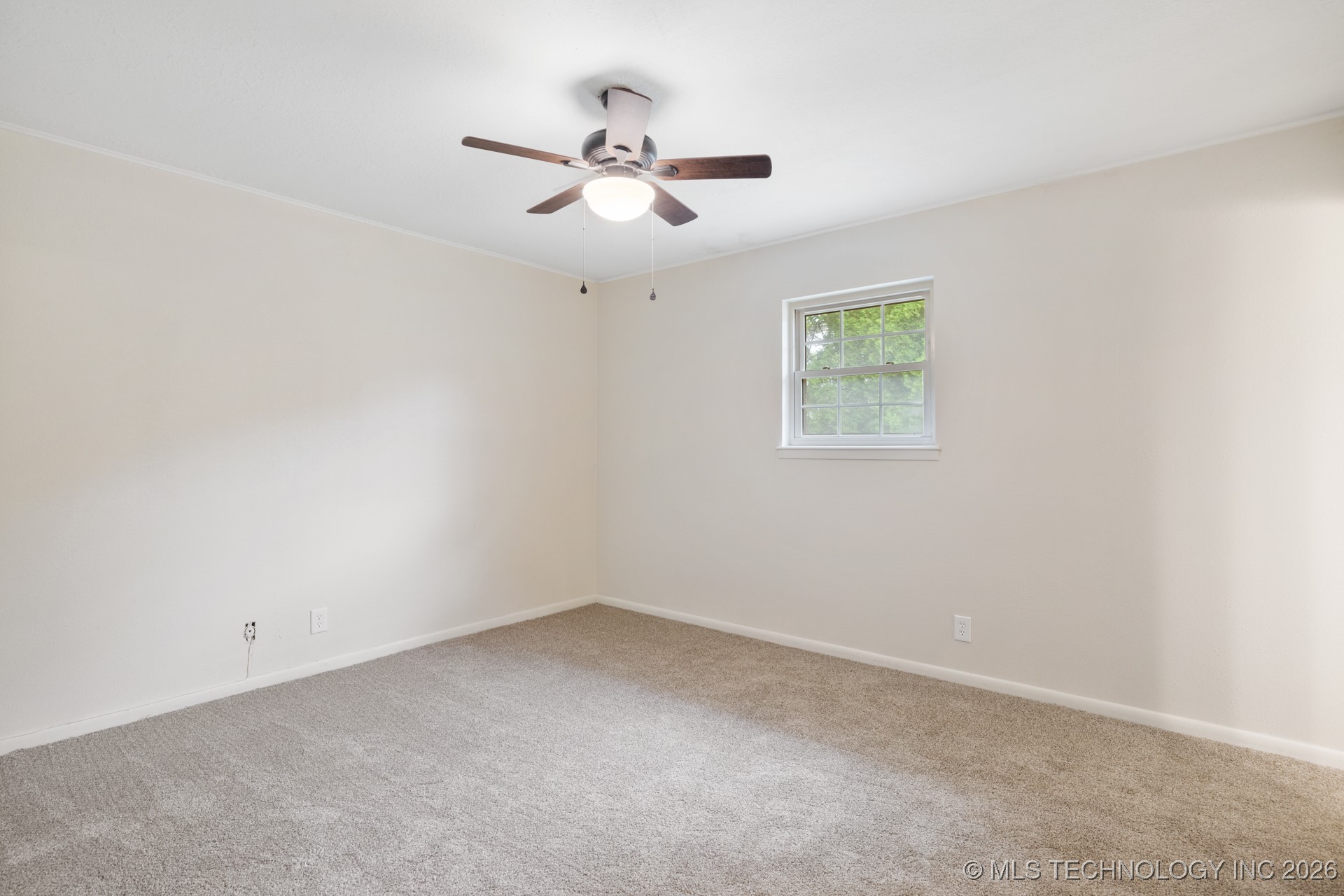 83 Oak Street Property Photo 17