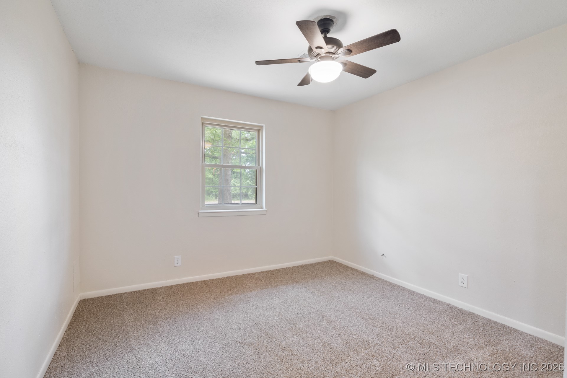 83 Oak Street Property Photo 21