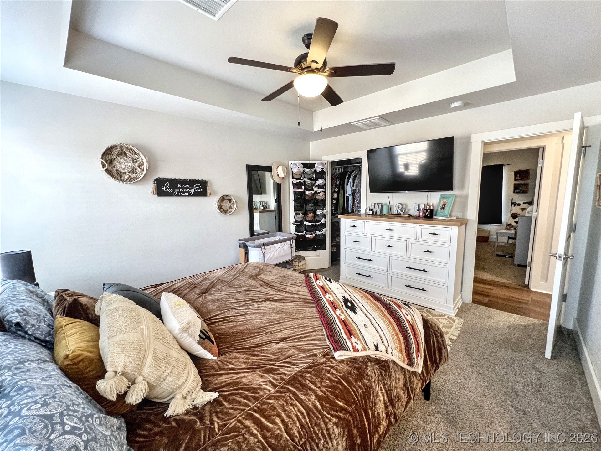 12910 W Hawthorne Lane Property Photo 21