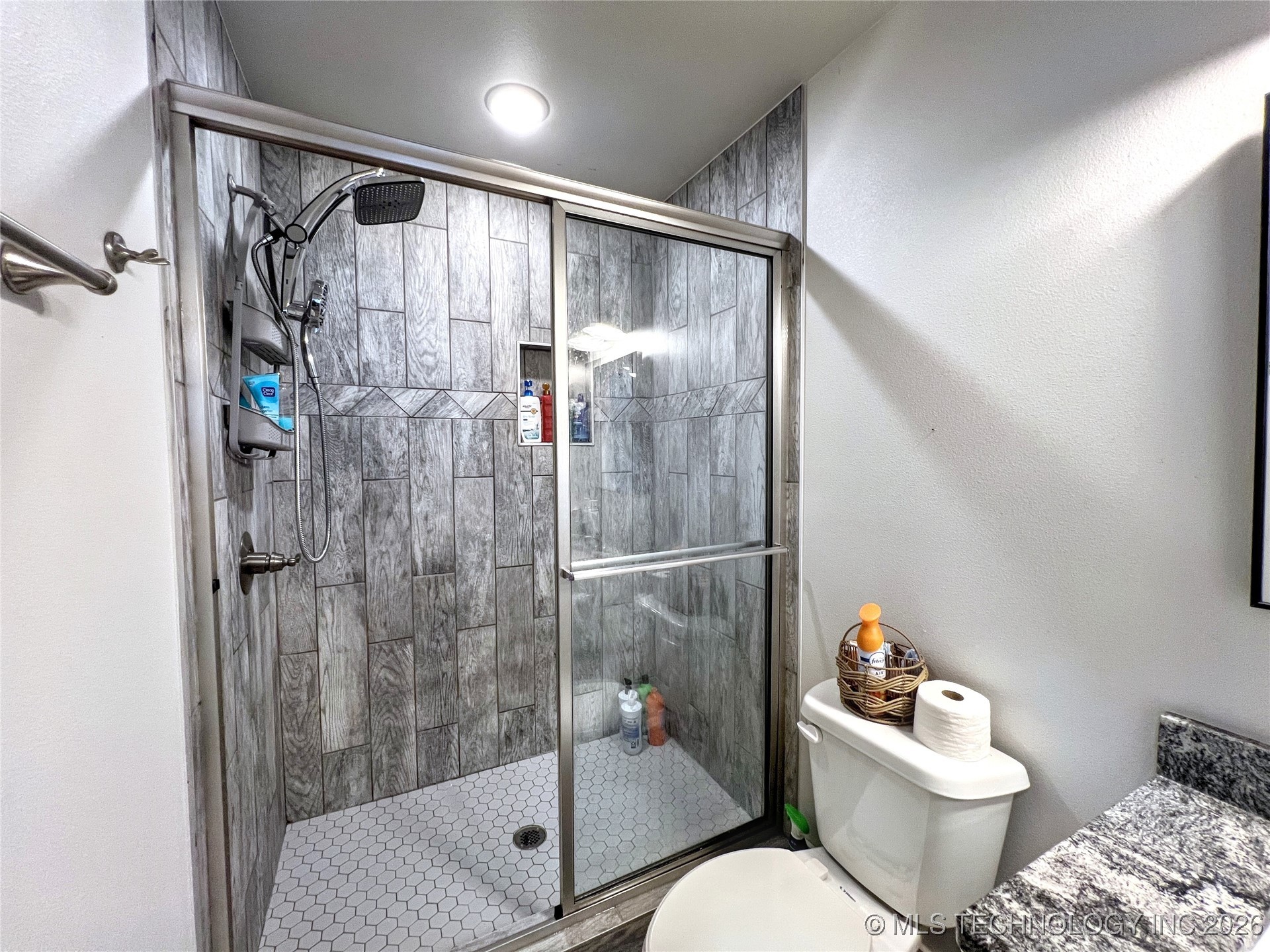 12910 W Hawthorne Lane Property Photo 24