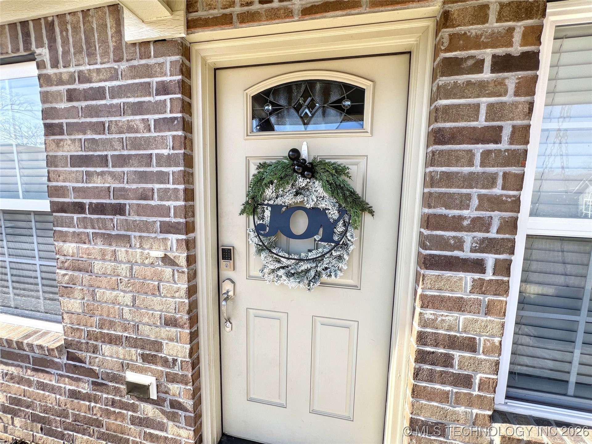 12910 W Hawthorne Lane Property Photo 48