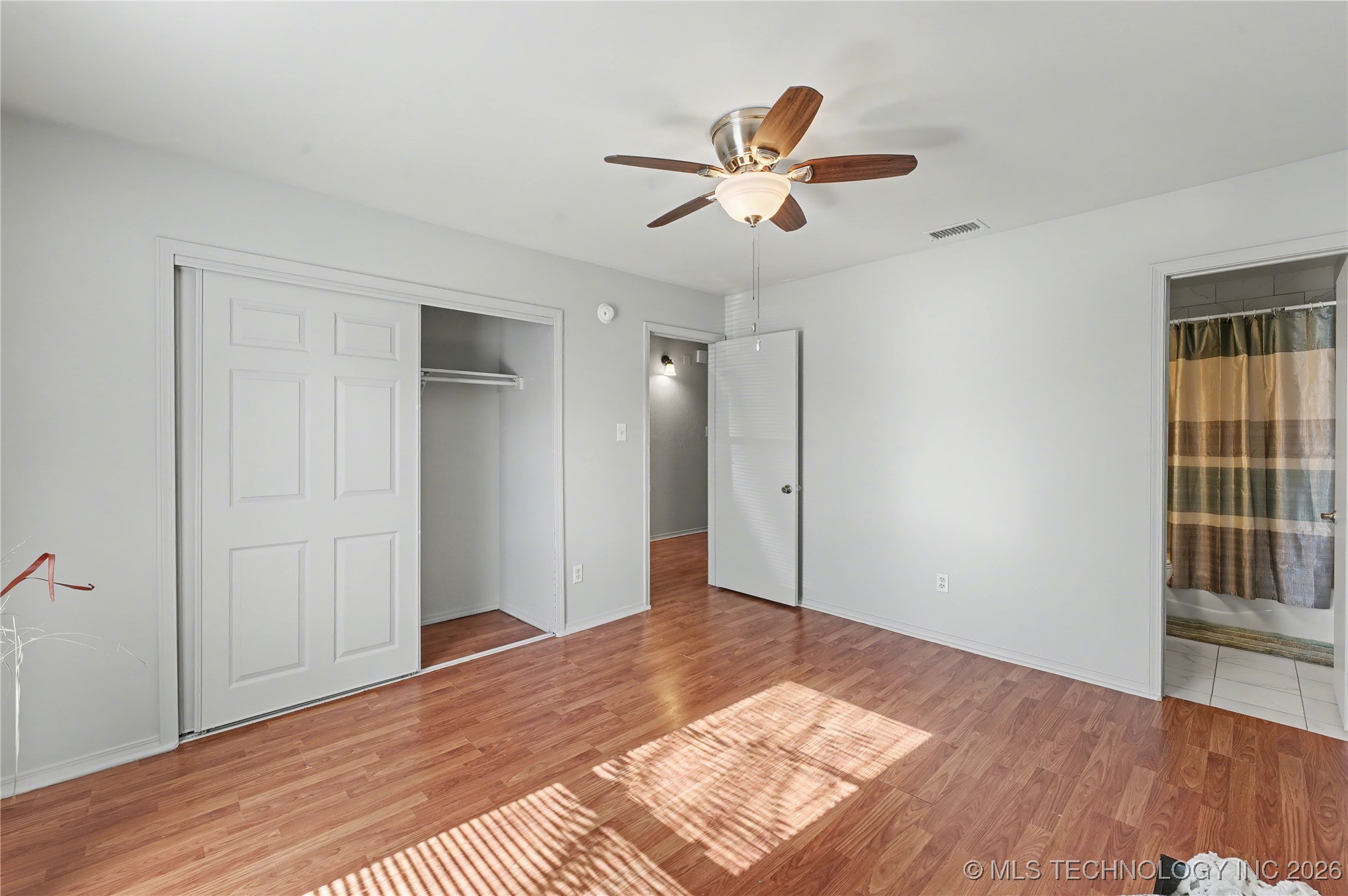 2717 S Narcissus Place Property Photo 12