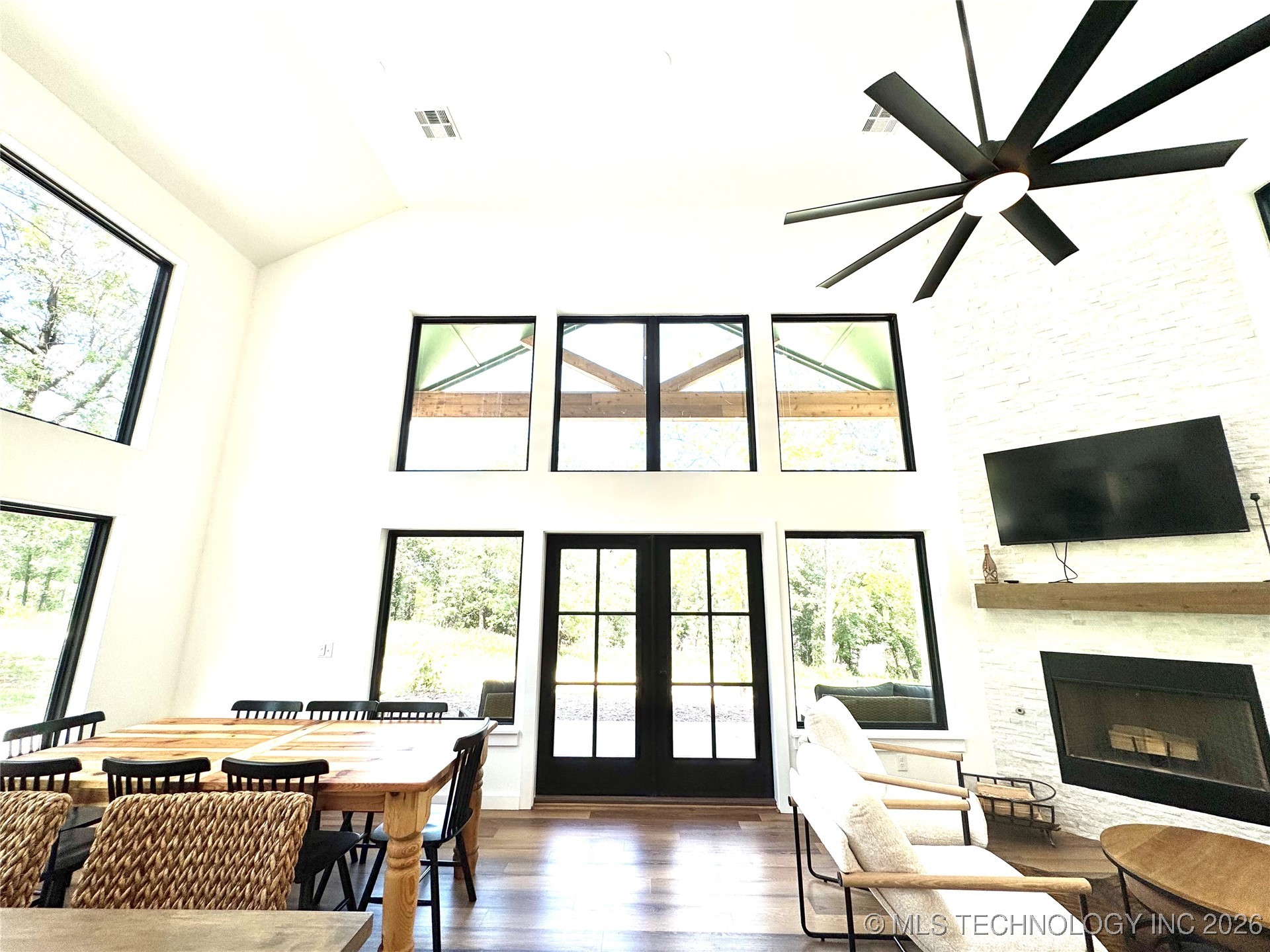 119402 S 4214 Loop Property Photo 9