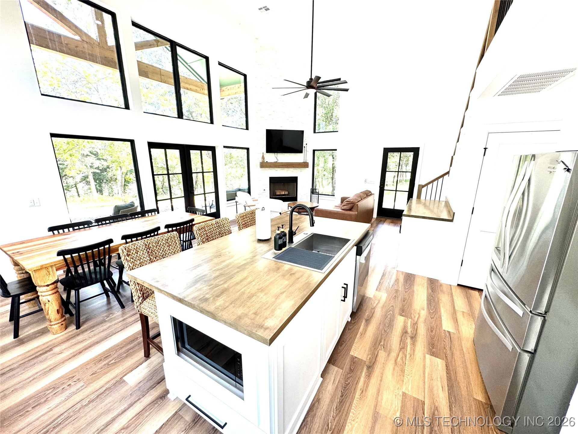 119402 S 4214 Loop Property Photo 14