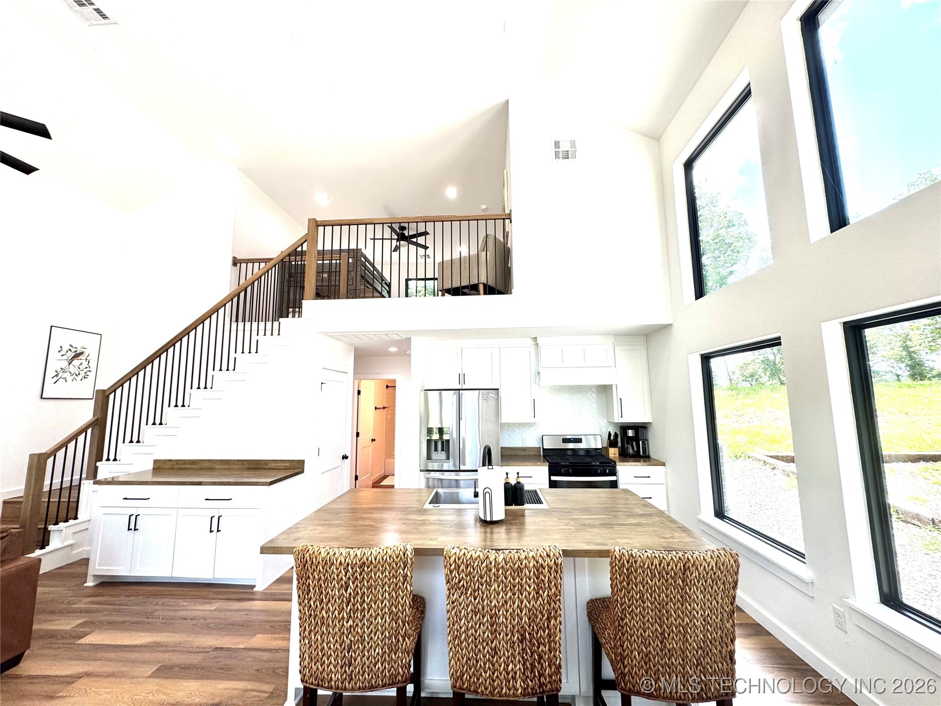 119402 S 4214 Loop Property Photo 16