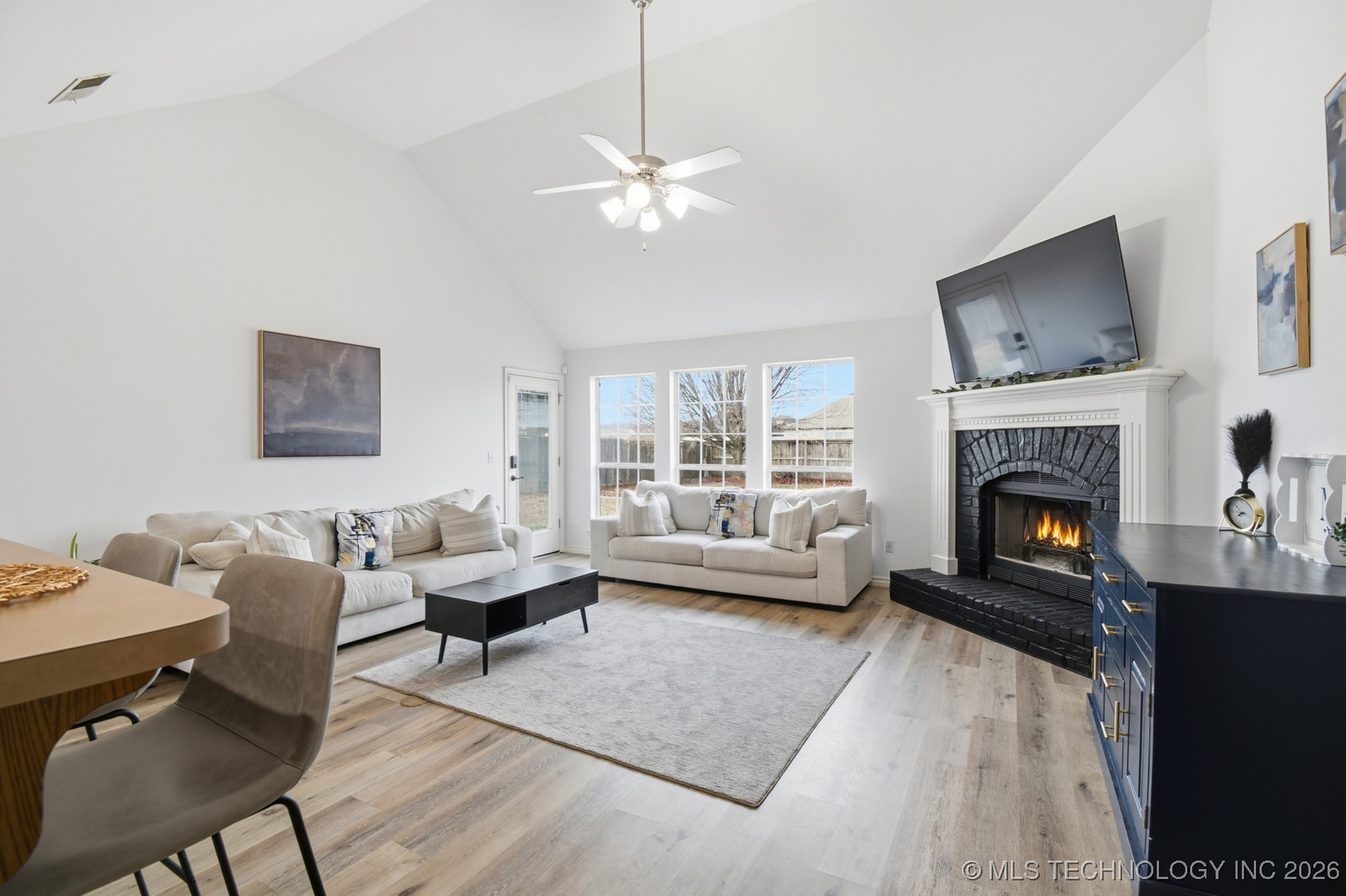 27529 E 112th Street Property Photo 12