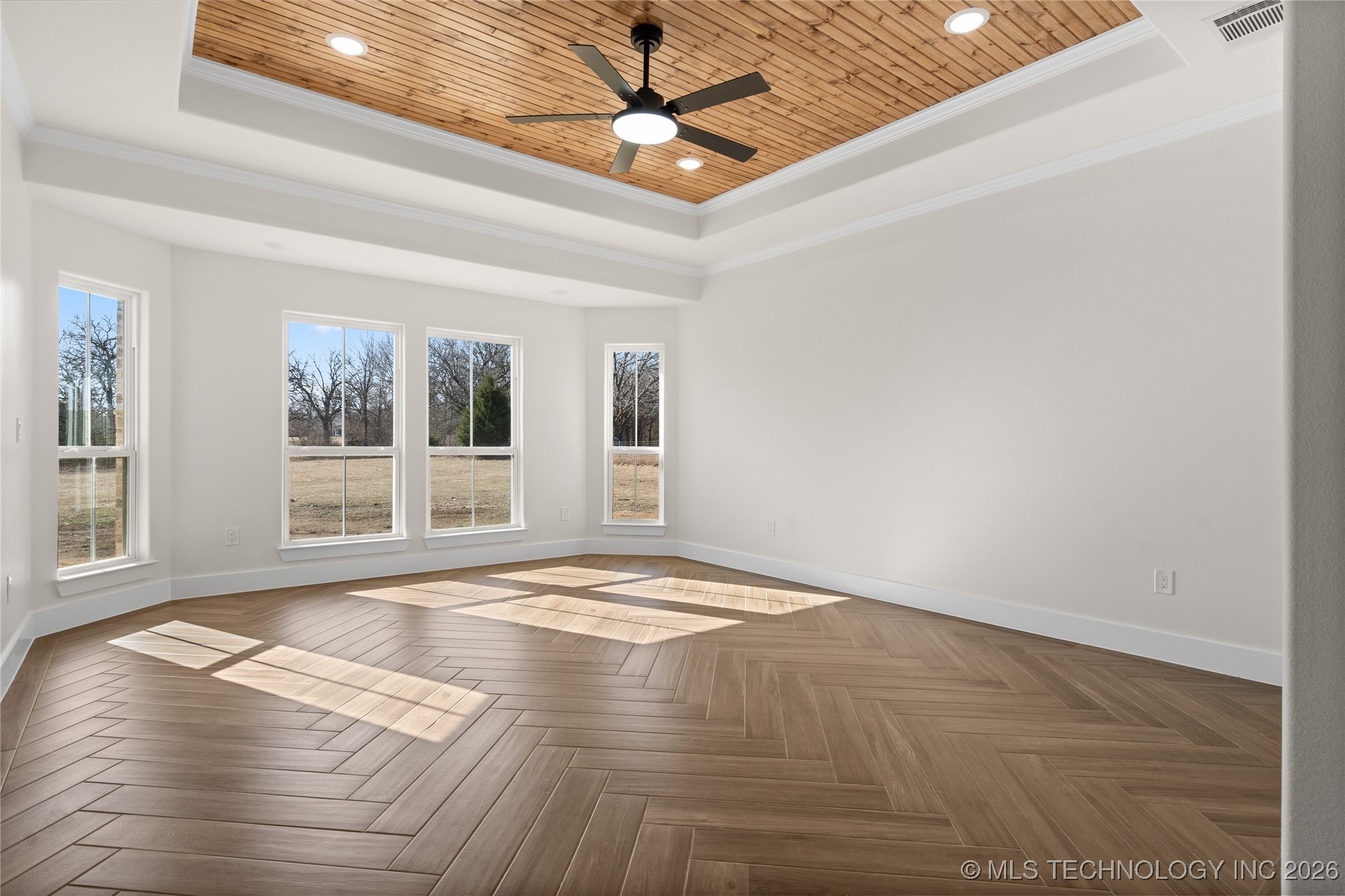 249 Gateway Road Property Photo 15