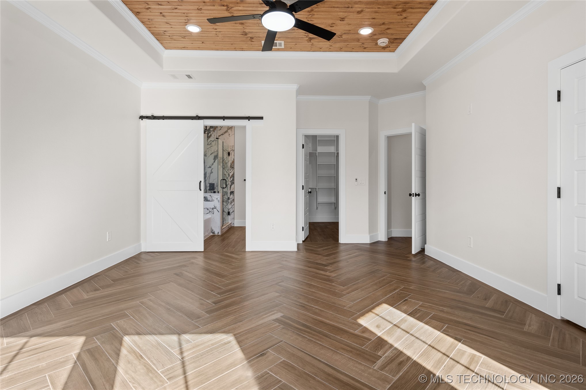 249 Gateway Road Property Photo 16