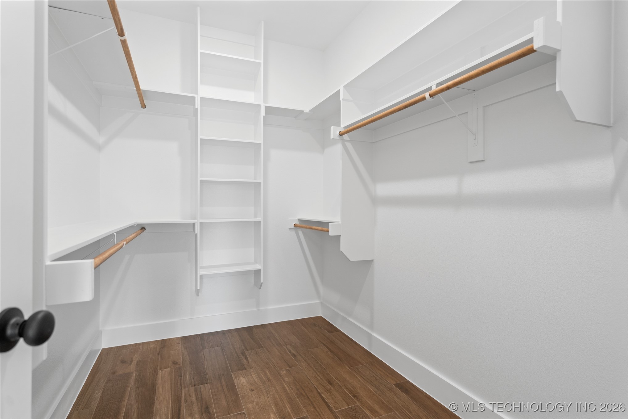 249 Gateway Road Property Photo 21