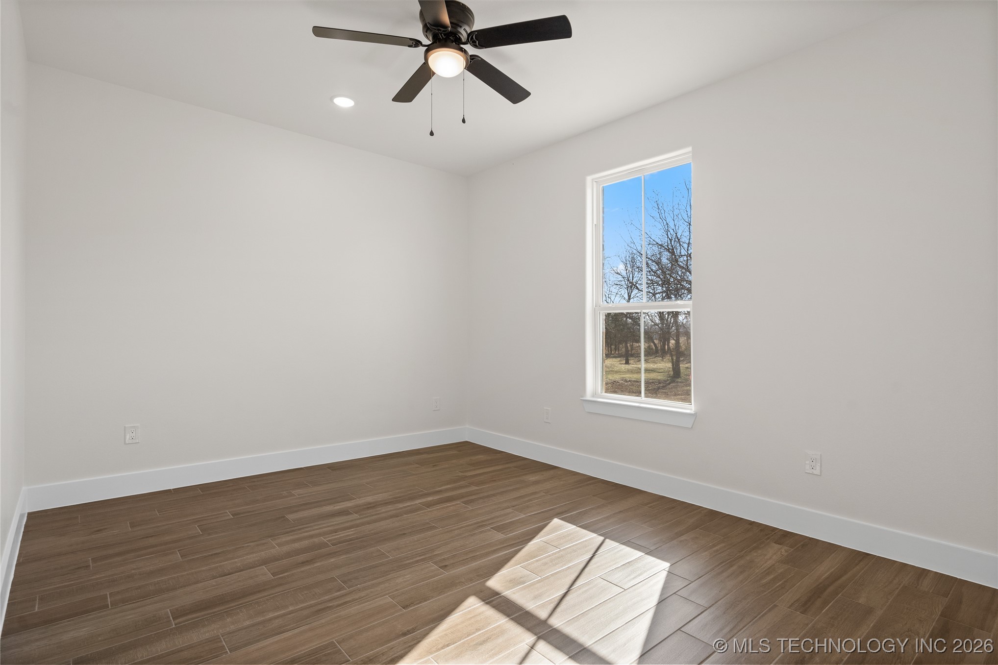 249 Gateway Road Property Photo 22